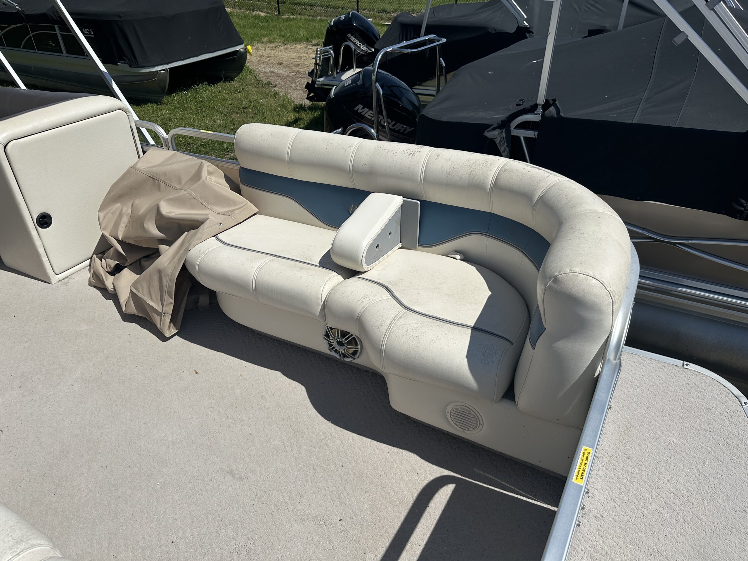 2006 Aqua Patio 20' Yamaha 90hp  Sea Legs and Liberator Bimini