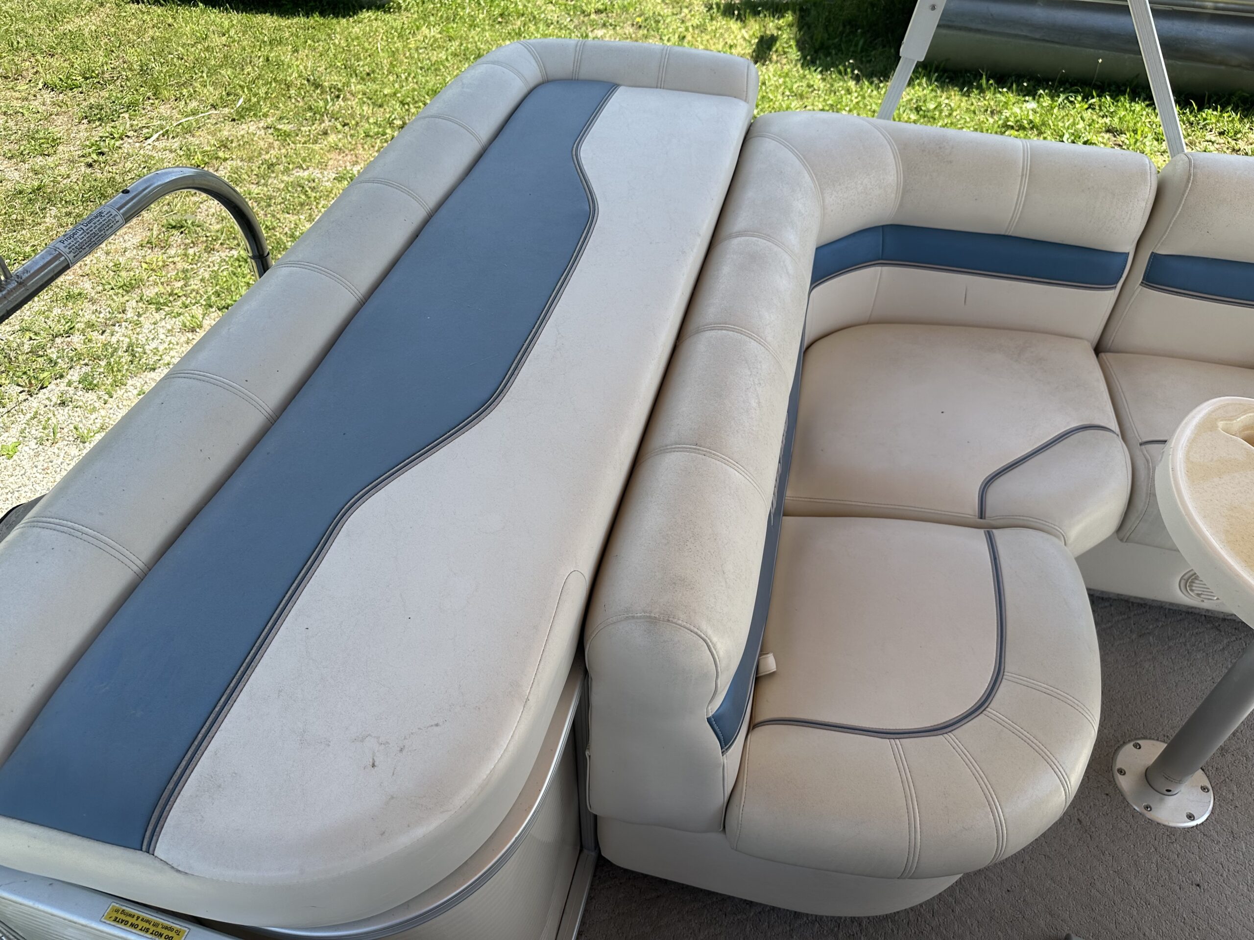 2006 Aqua Patio 20' Yamaha 90hp  Sea Legs and Liberator Bimini