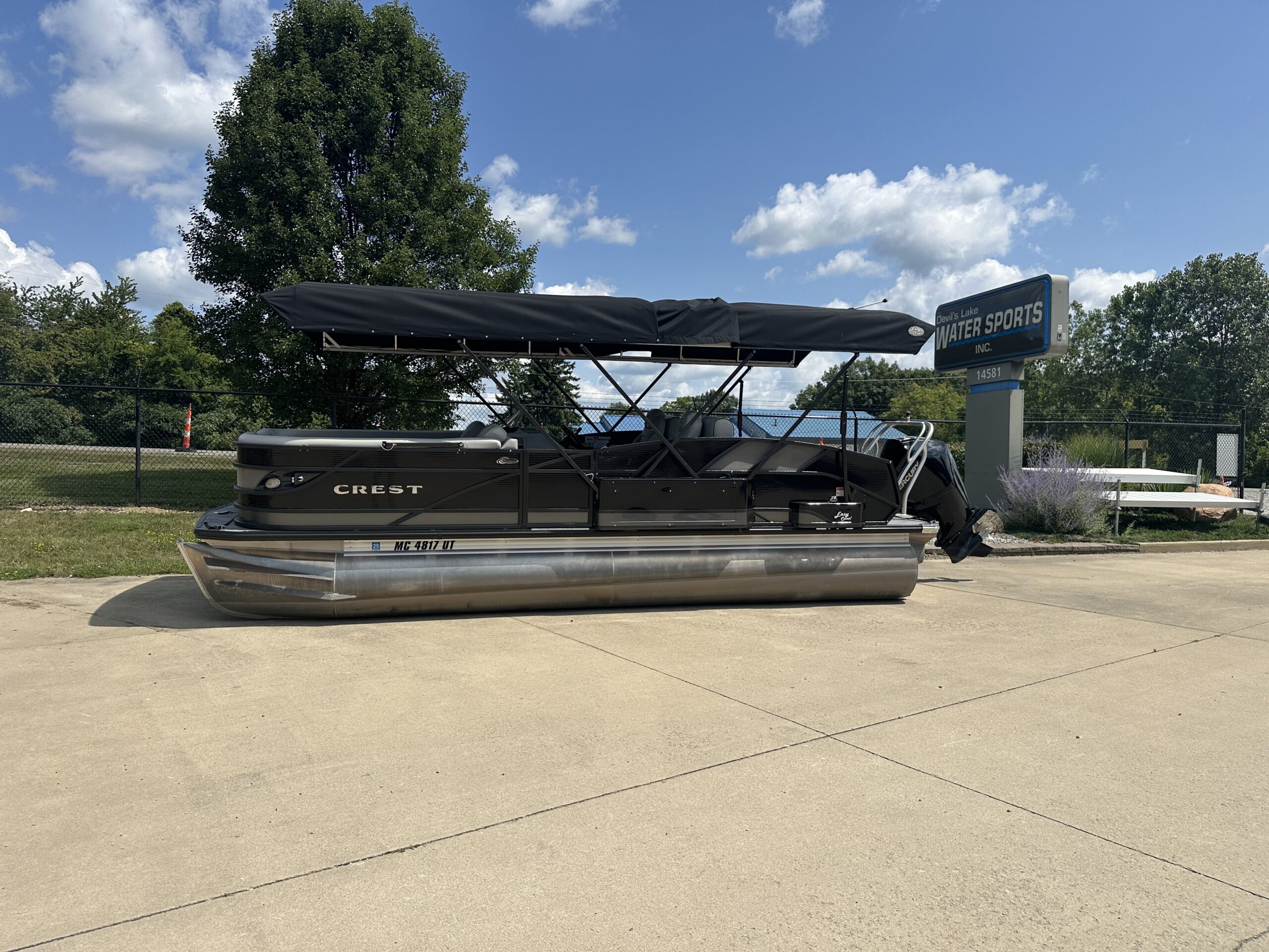 2022 Crest Caribbean LX 230 SLRC Tri Toon 300hp Mercury
