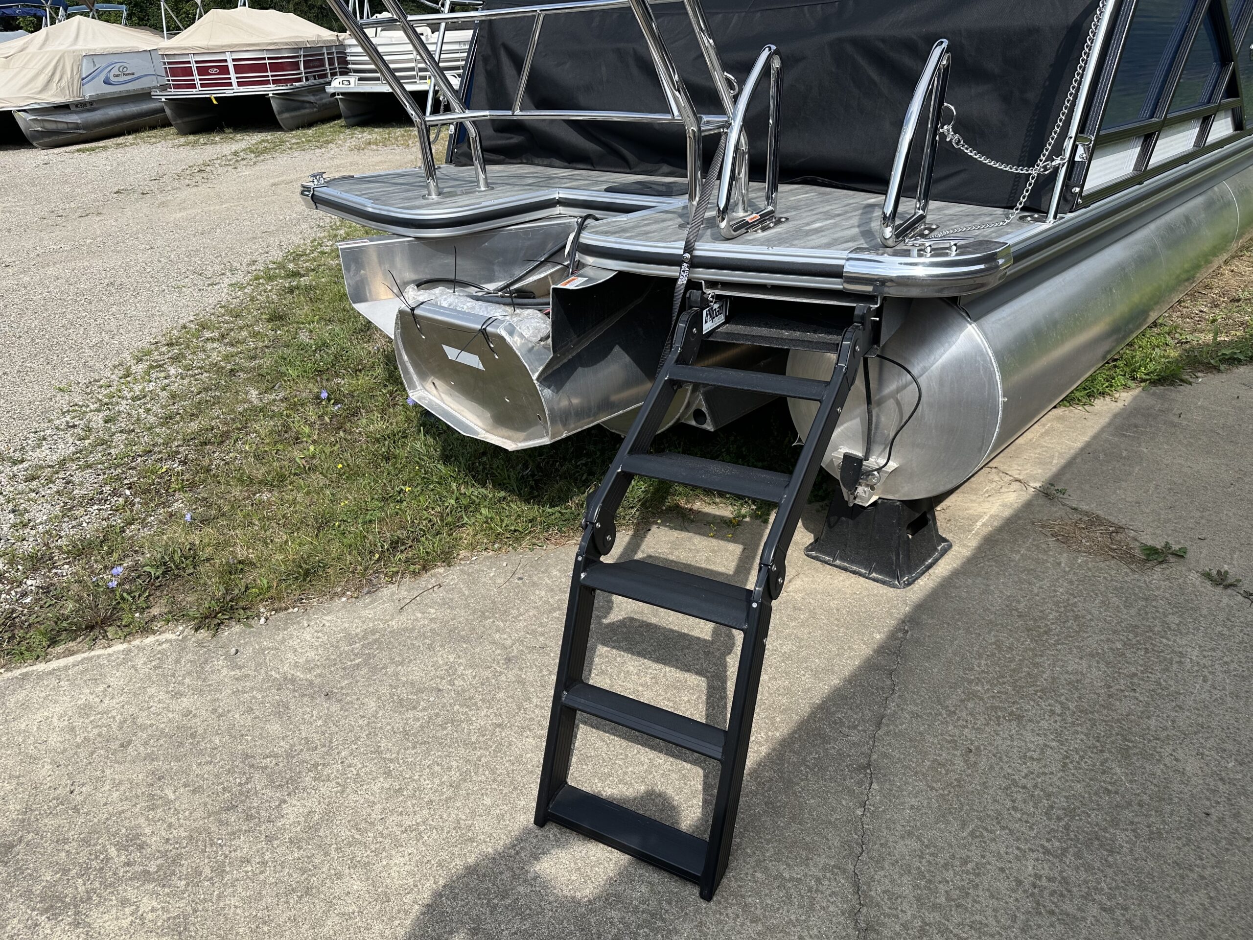 2024 Crest Caribbean LX 250 SLRC Tri Toon 225hp Mercury