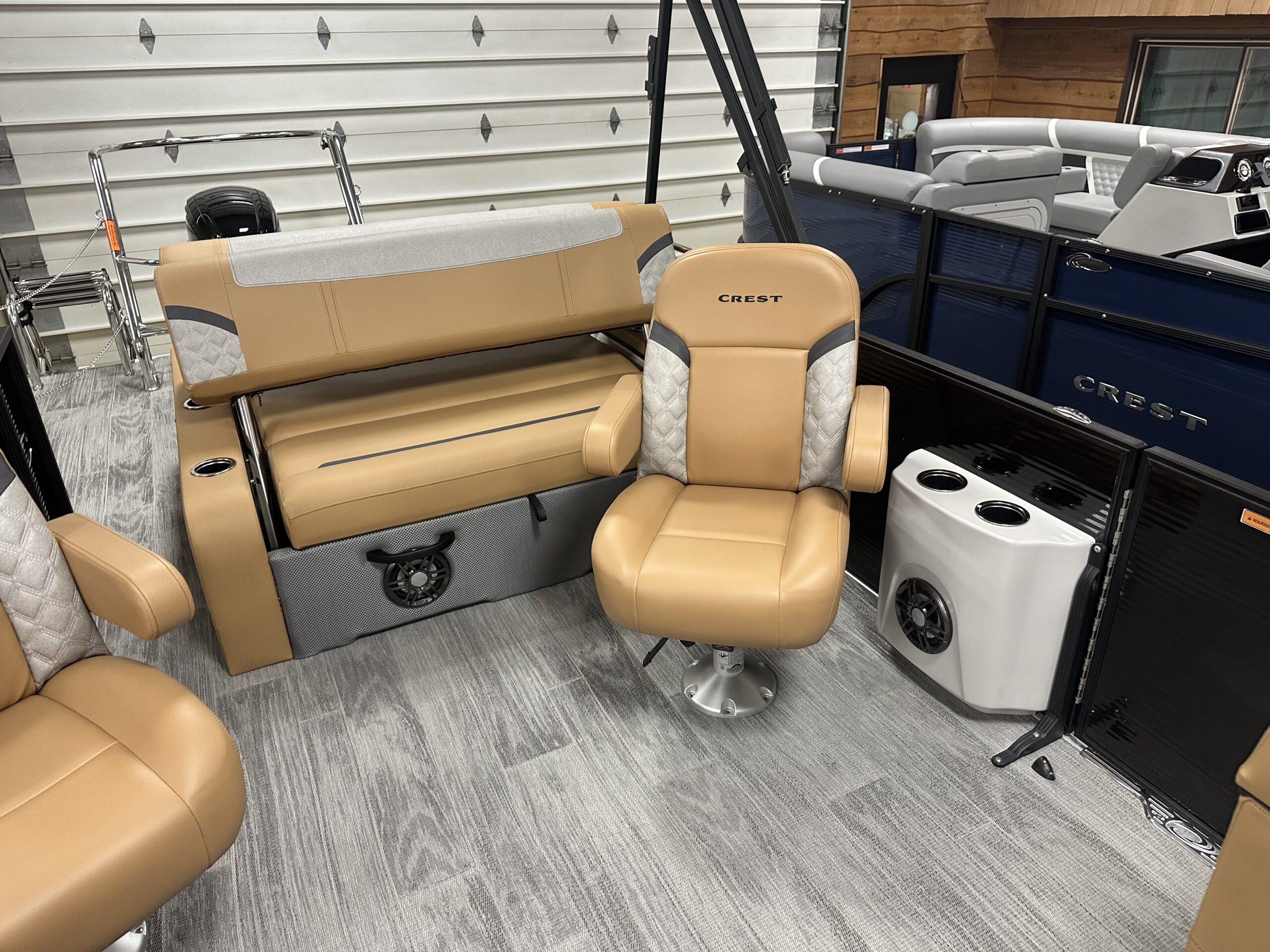 2025 Crest Classic 220 SLSC  Mercury 115hp