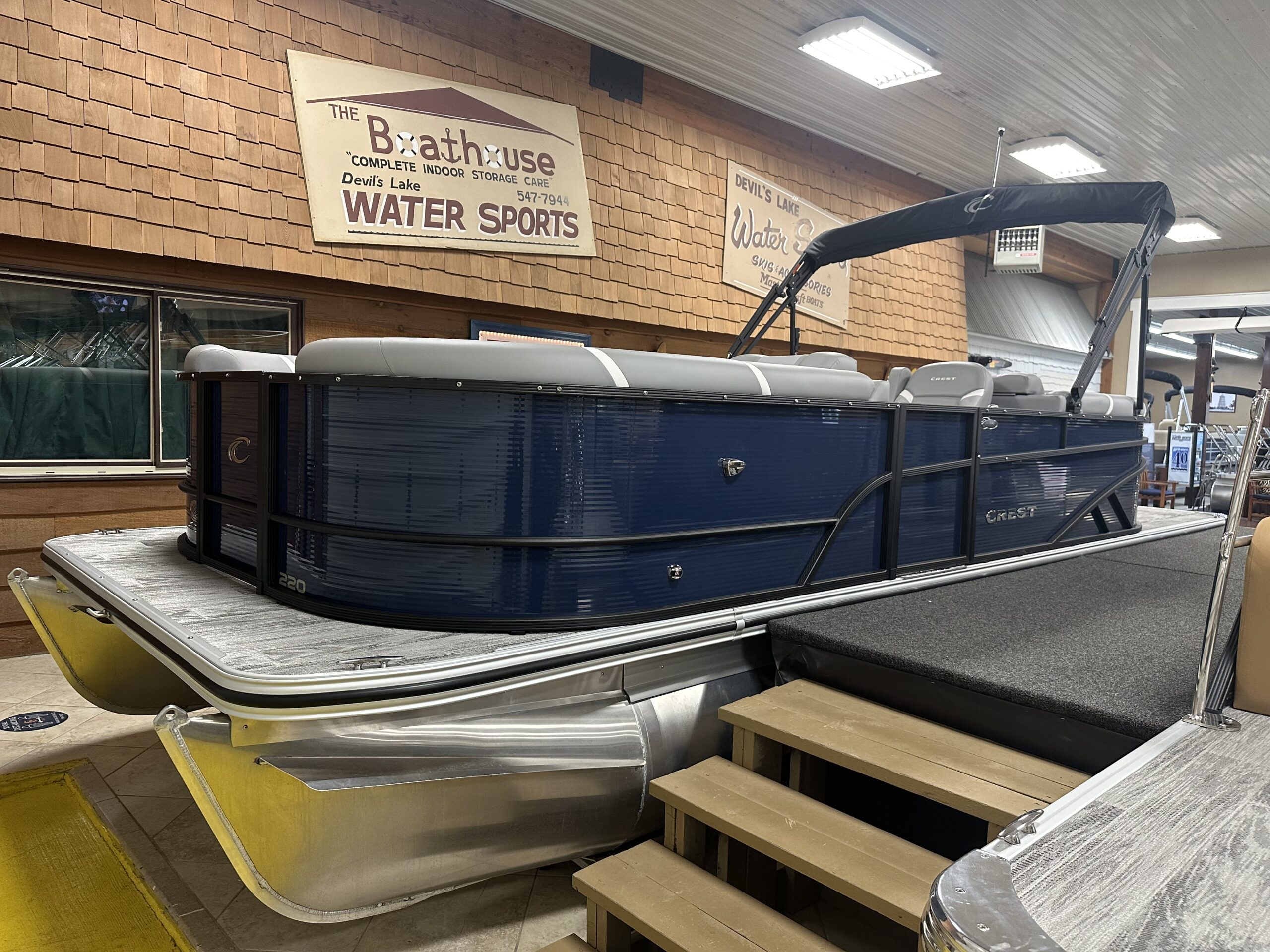 2025 Crest Classic 220 SLC  Mercury 115hp