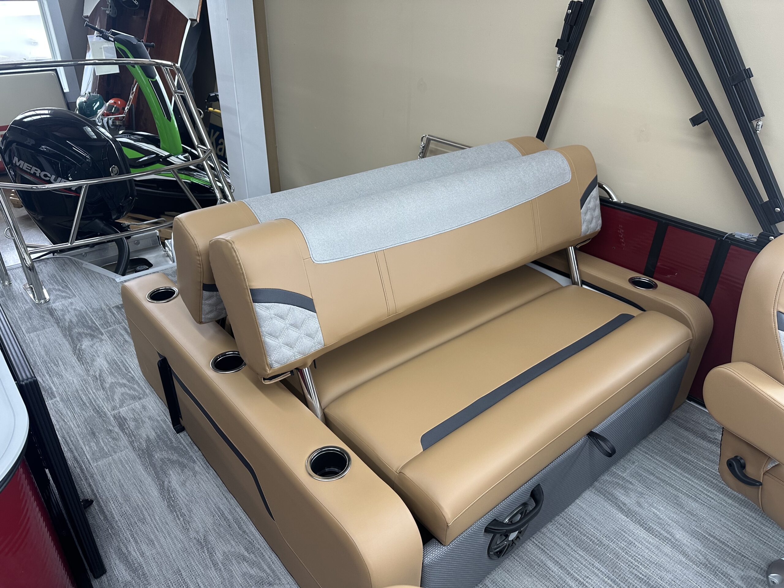 2025 Crest Classic 200 SLSC  90hp Mercury