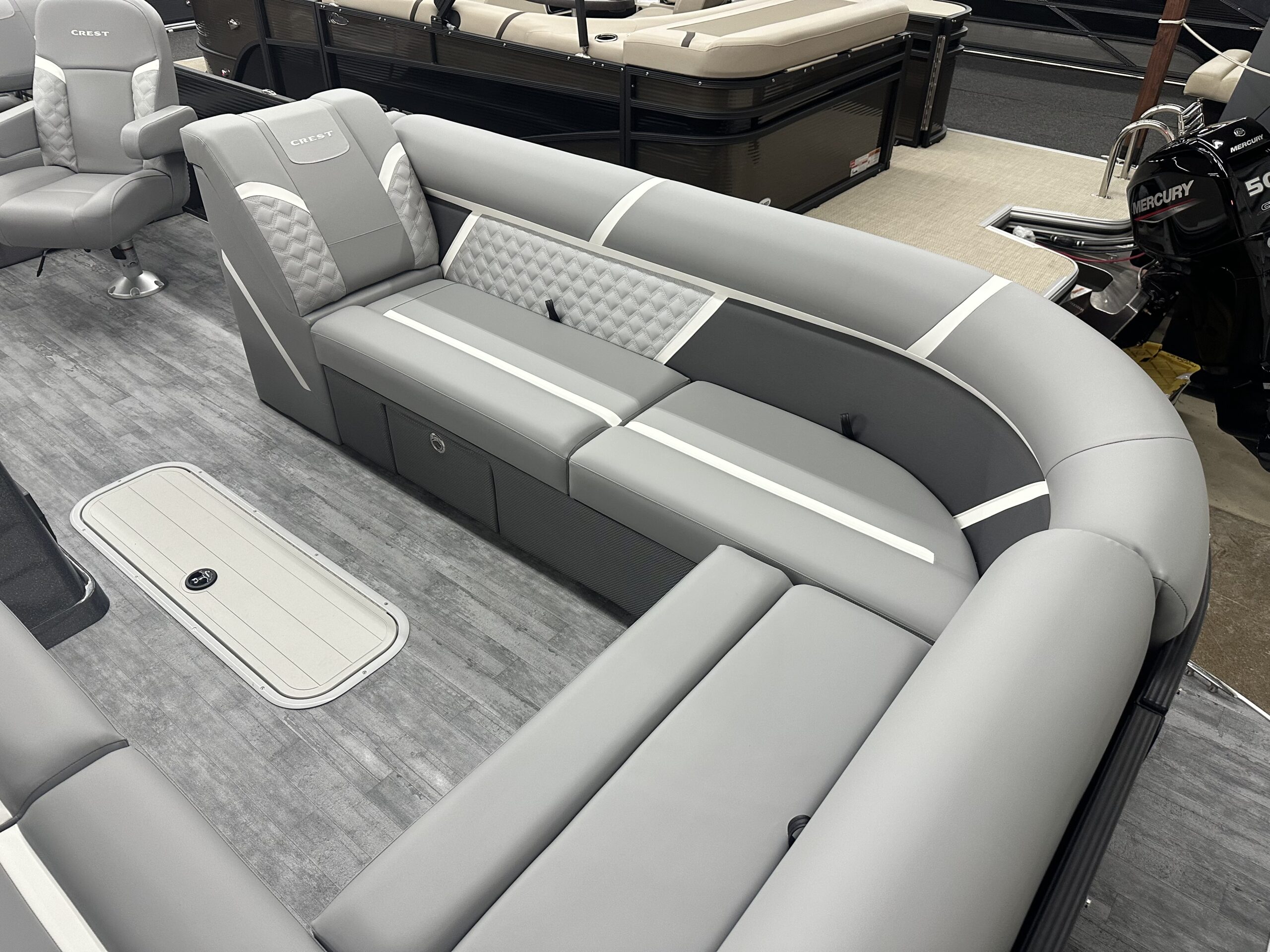 2025 Crest Classis 240 SLSC Tri Toon 250hp Mercury