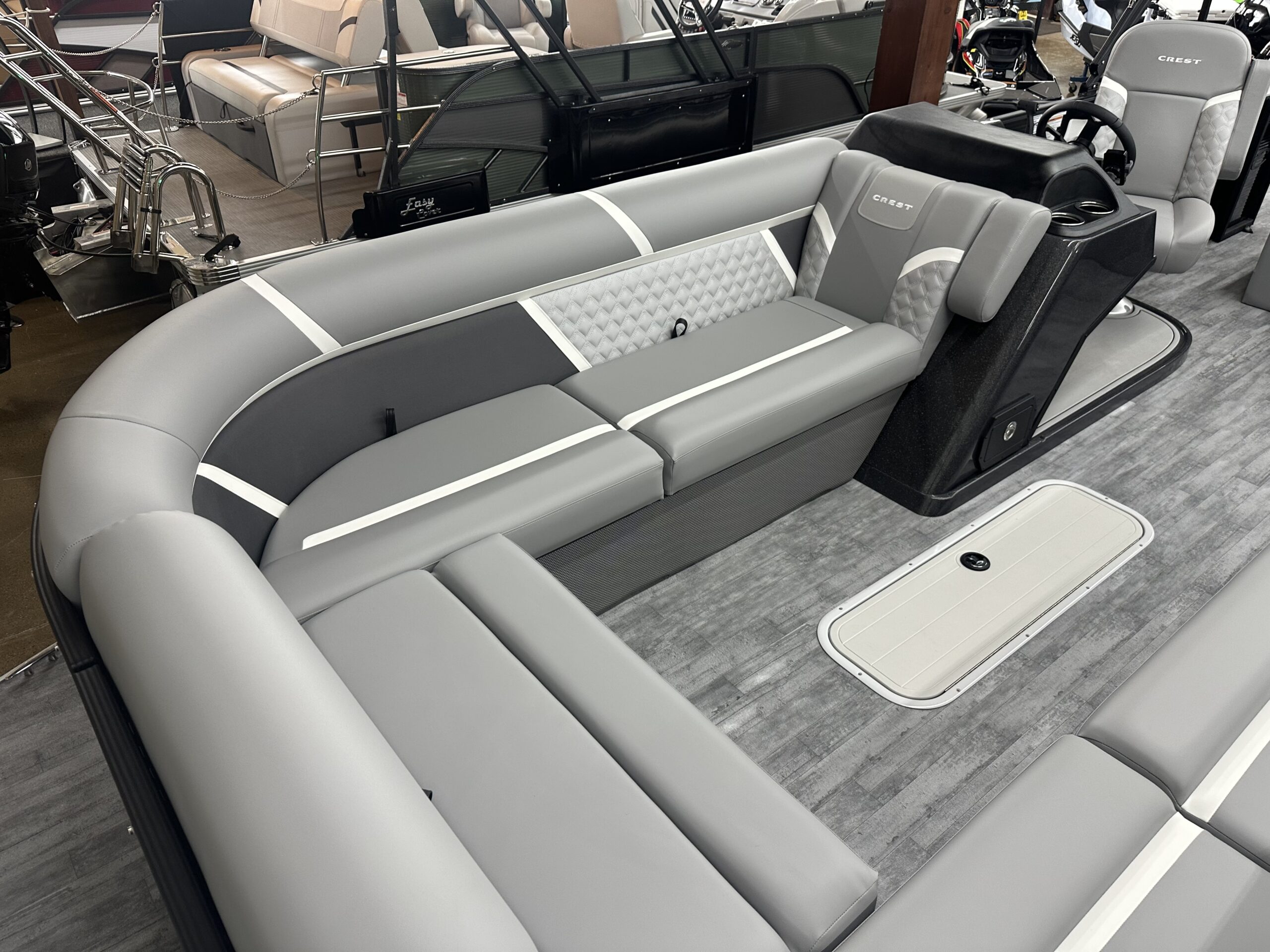 2025 Crest Classis 240 SLSC Tri Toon 250hp Mercury