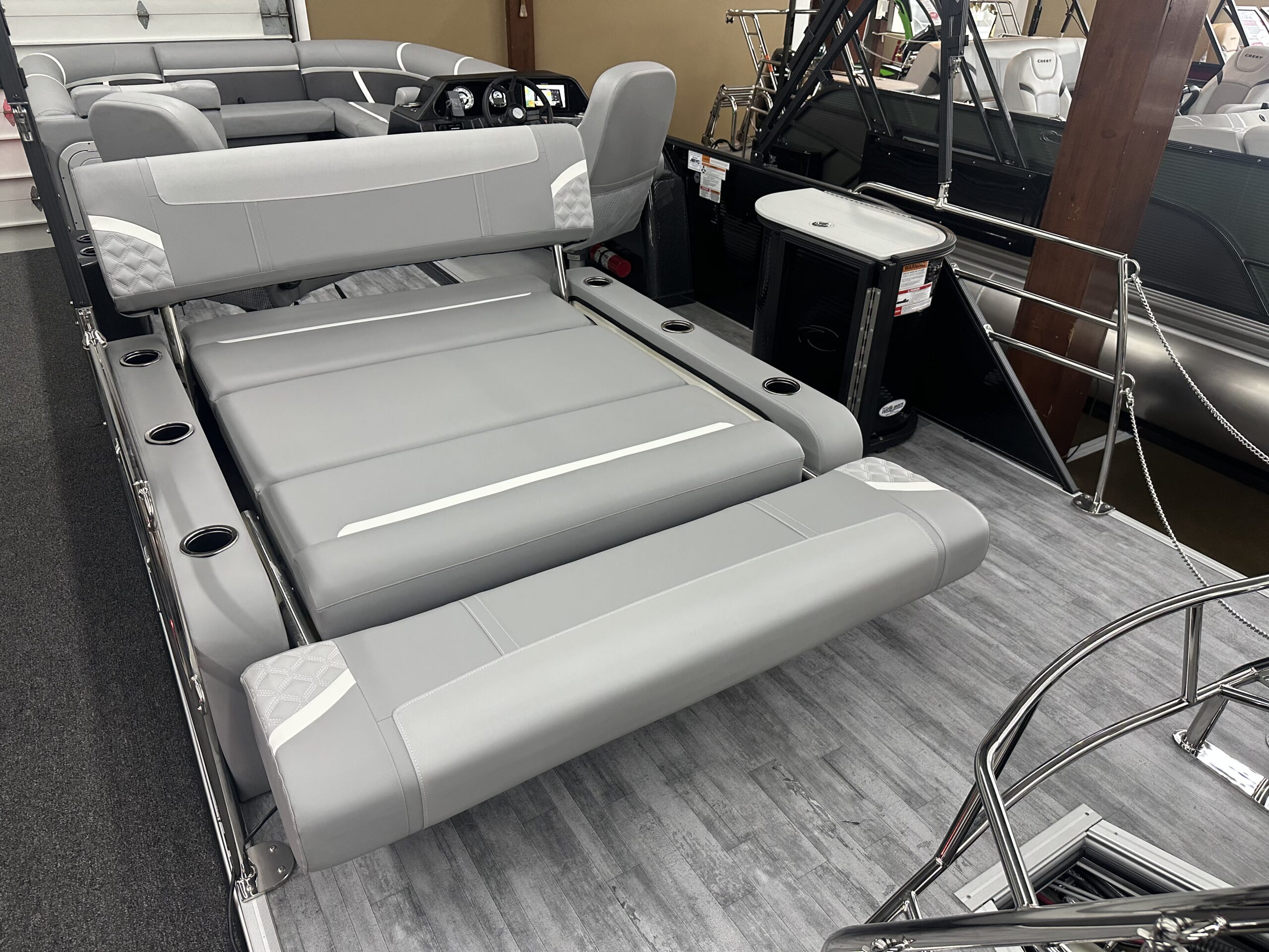 2025 Crest Classis 240 SLSC Tri Toon 250hp Mercury