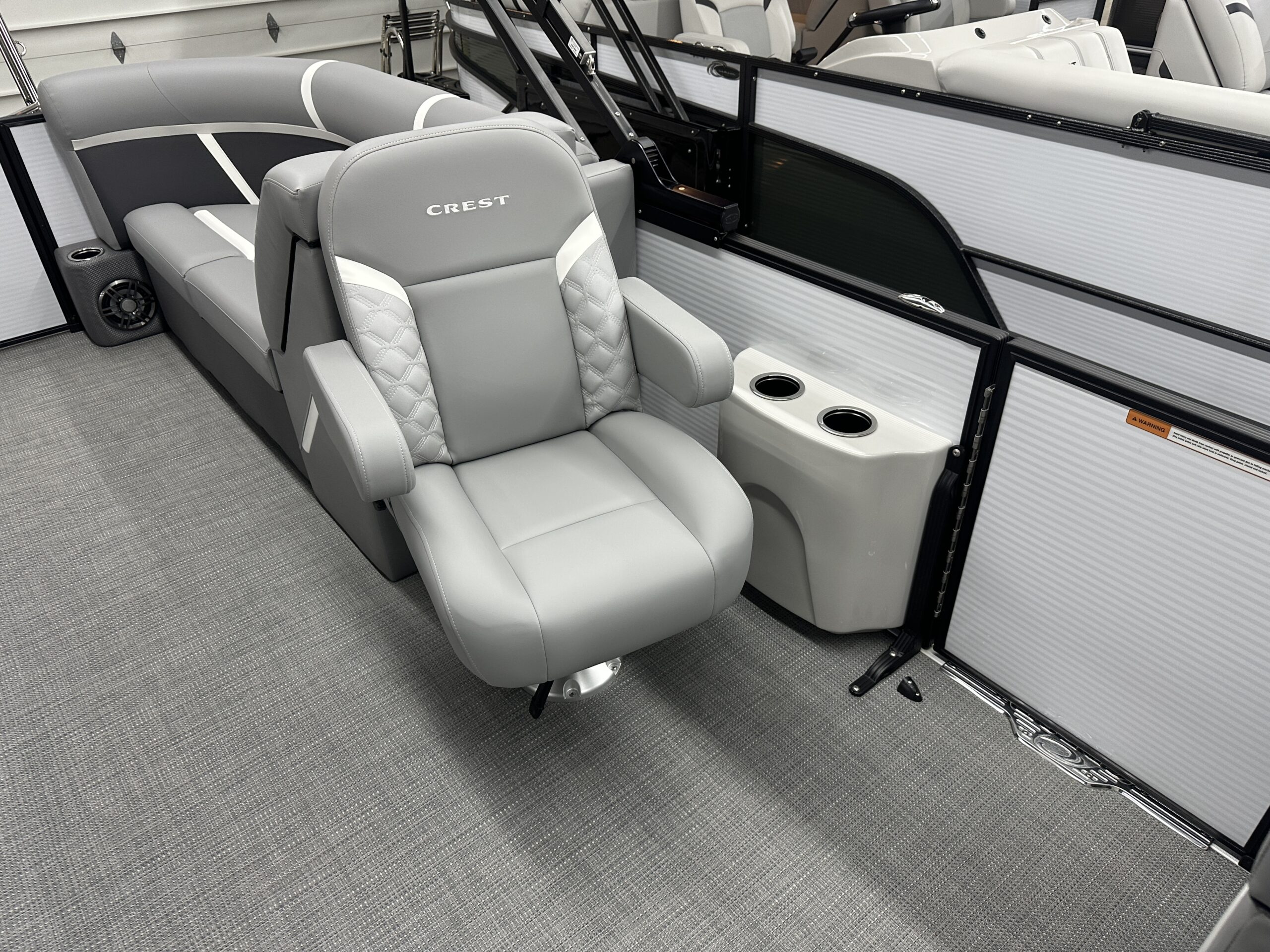 2025 Crest Classic 220 SLC Tri Toon 150hp Mercury