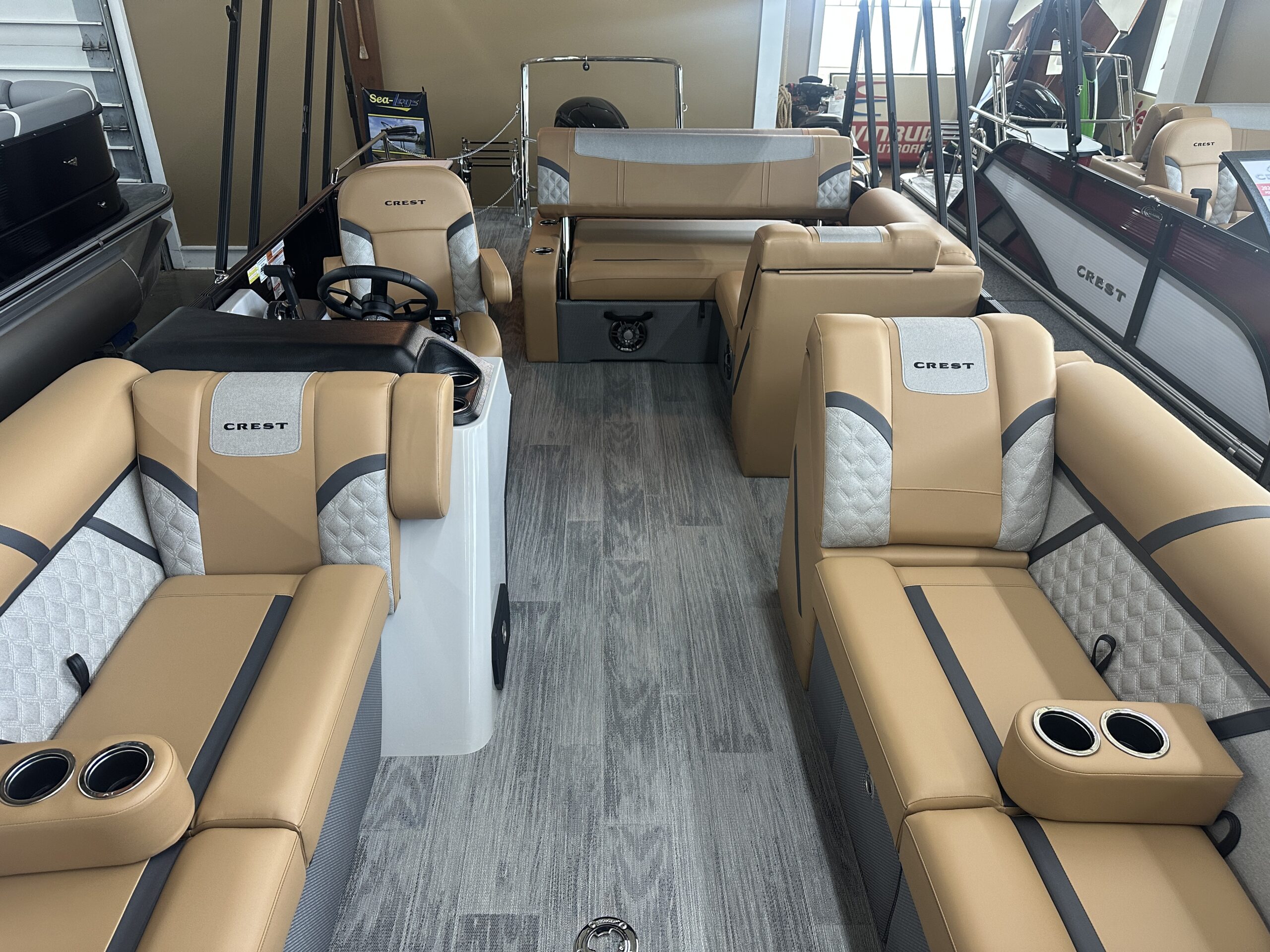 2025 Crest Classic 220 SLS  115hp Mercury Easy Cover