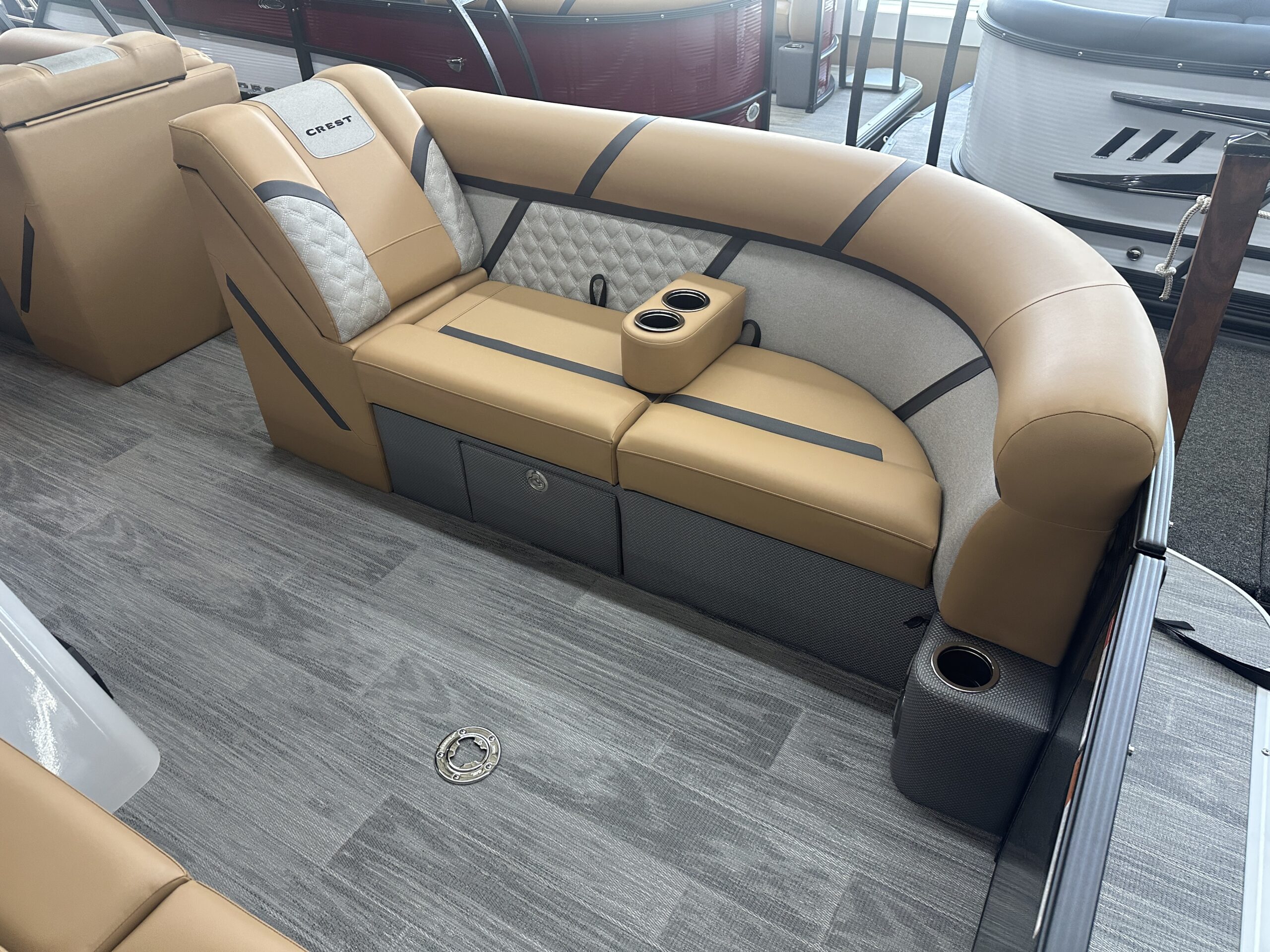 2025 Crest Classic 220 SLS  115hp Mercury Easy Cover