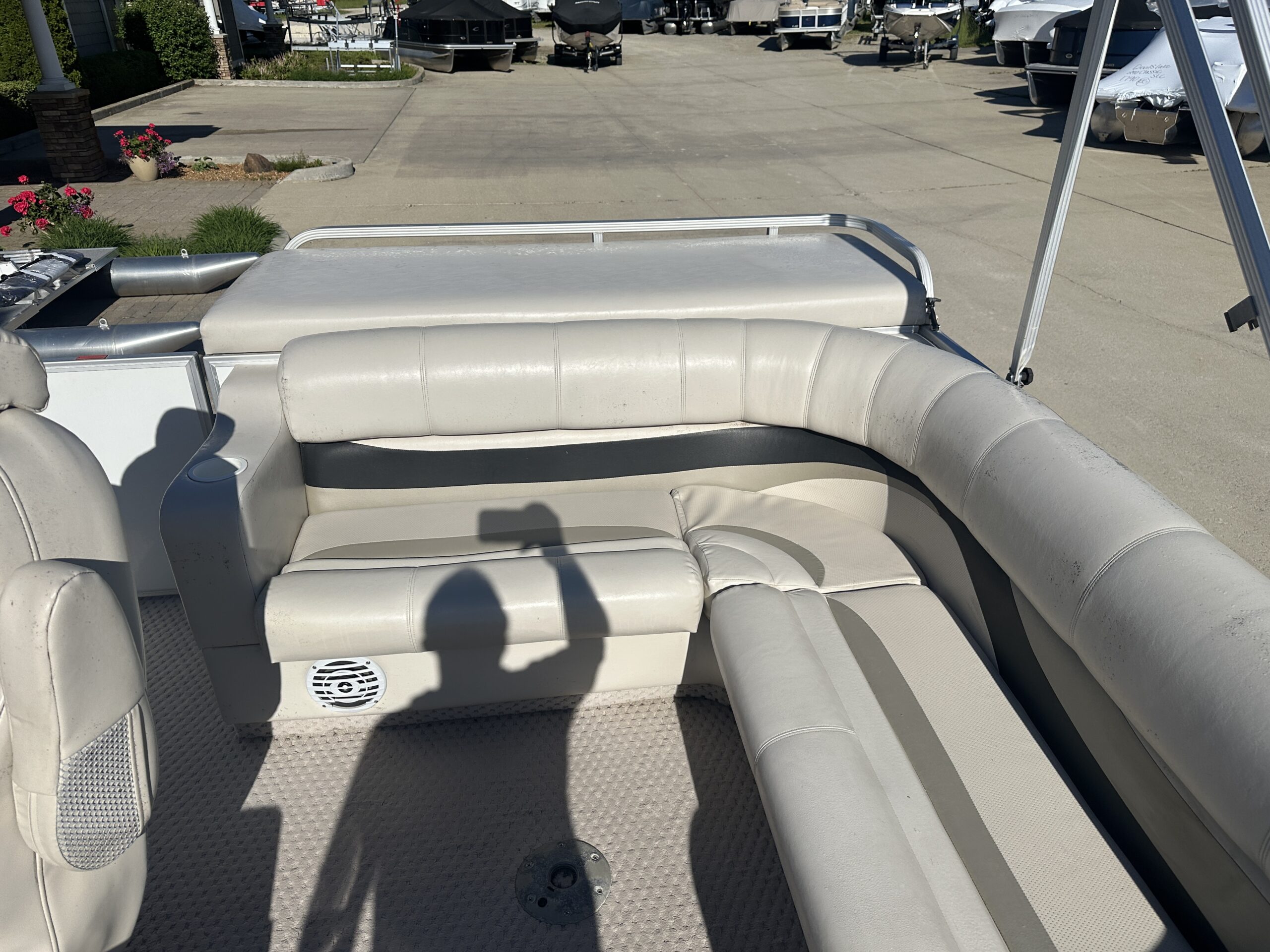 2007 Crest II LM 2003 Mercury 40hp EFI 4 stroke