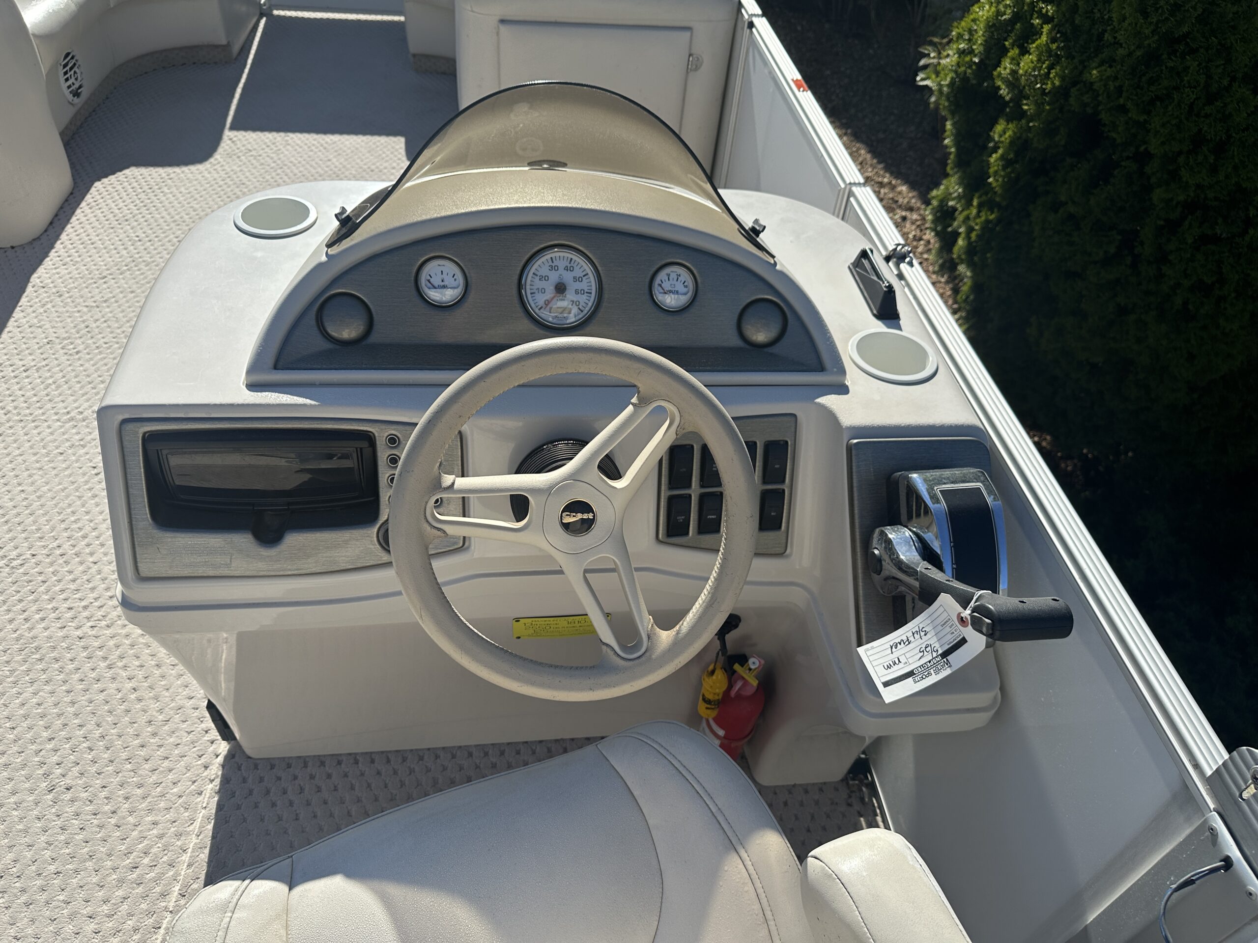 2007 Crest II LM 2003 Mercury 40hp EFI 4 stroke