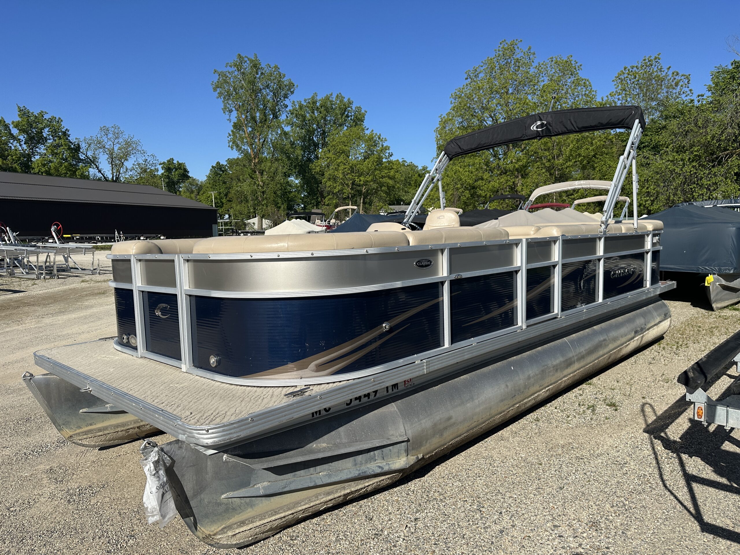 2012 Crest Classic 230  Mercury 50hp 4 stroke