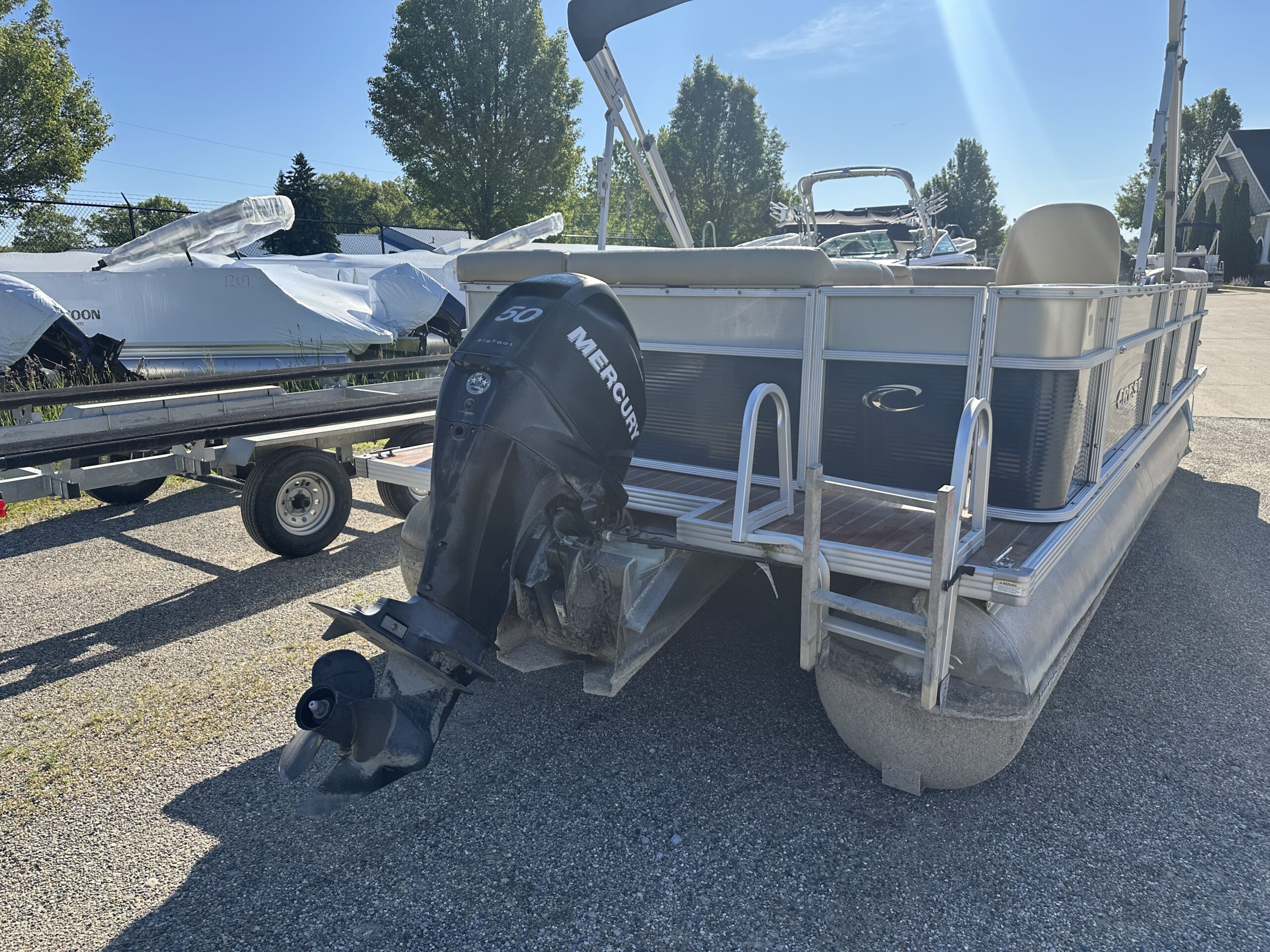 2012 Crest Classic 230  Mercury 50hp 4 stroke