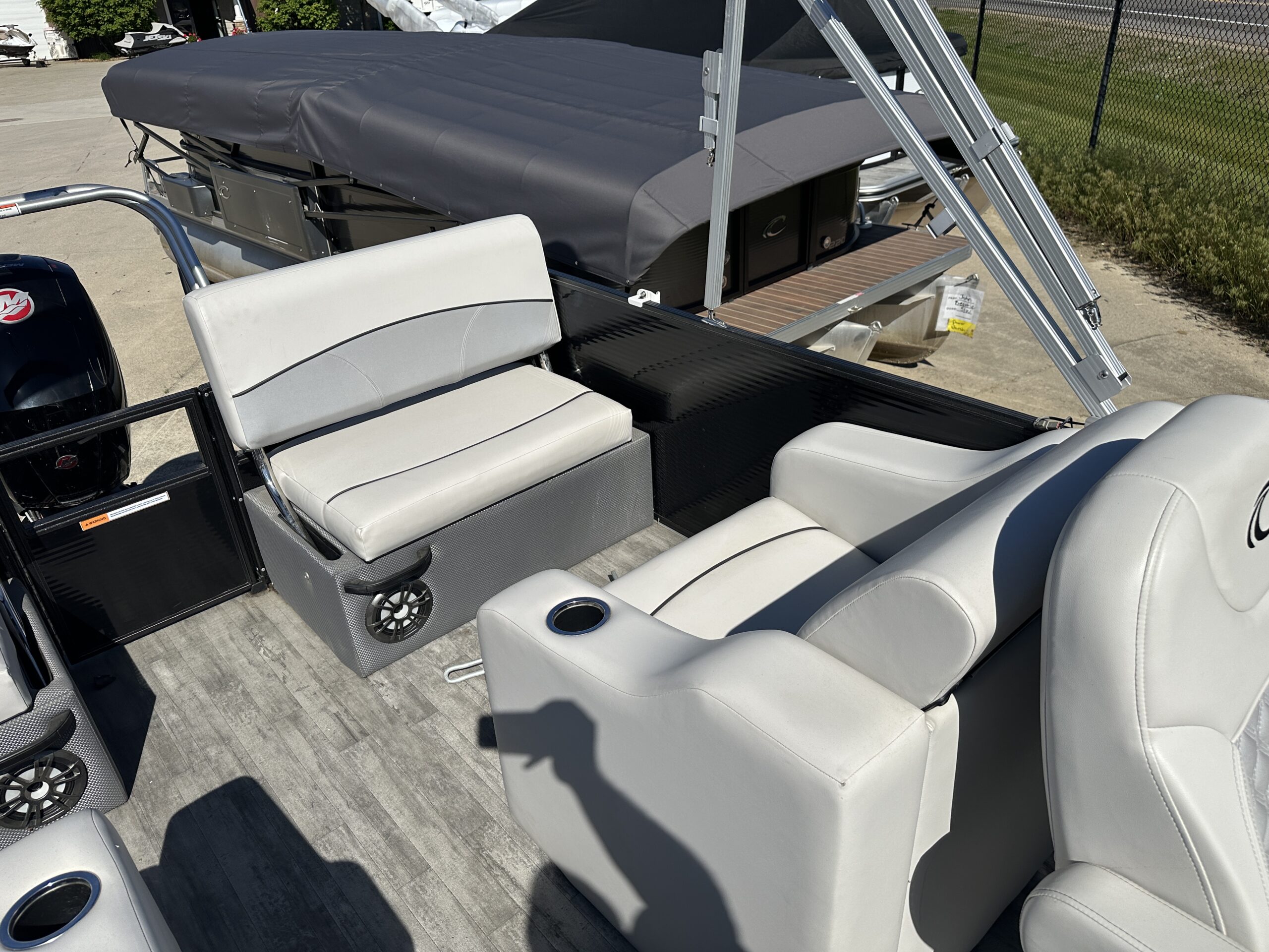 2022 Crest Classic DLX 220 Tri Toon  Mercury 150hp