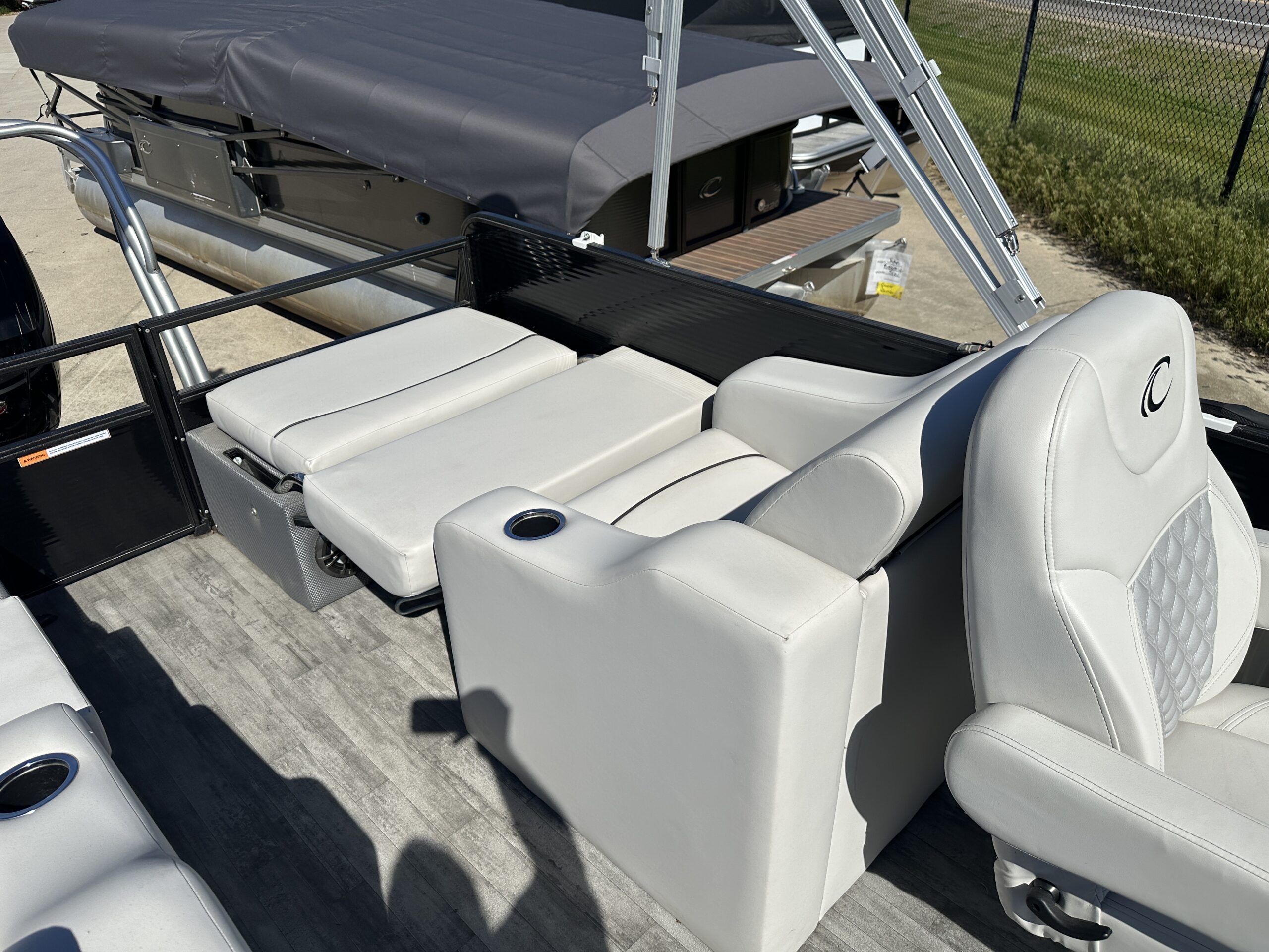 2022 Crest Classic DLX 220 Tri Toon  Mercury 150hp