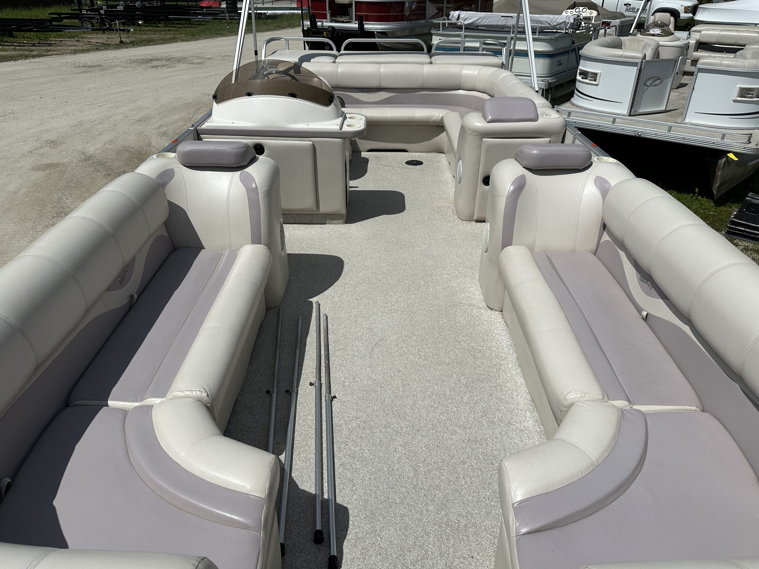 2003 Crest II 25'  Mercury 60hp