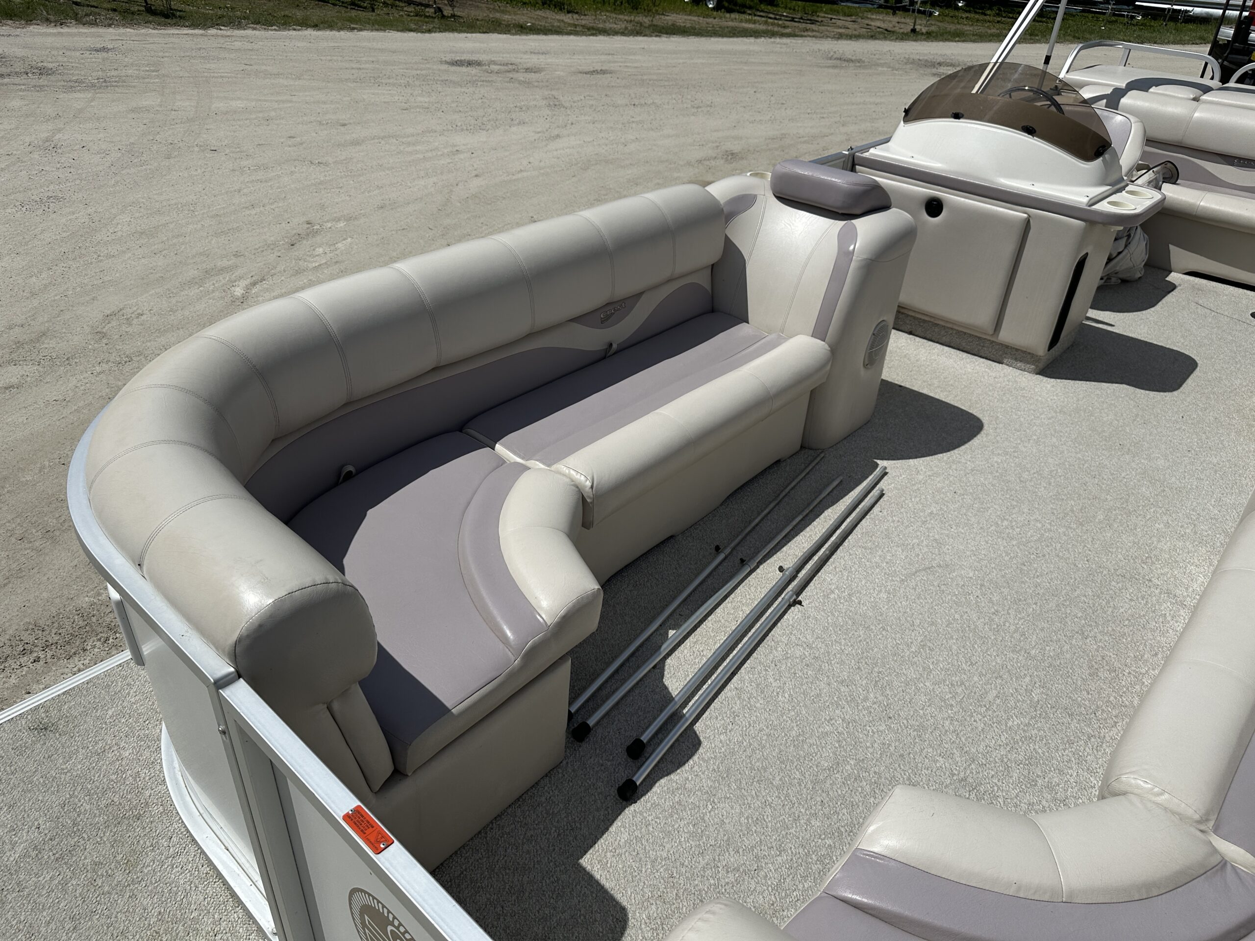 2003 Crest II 25'  Mercury 60hp