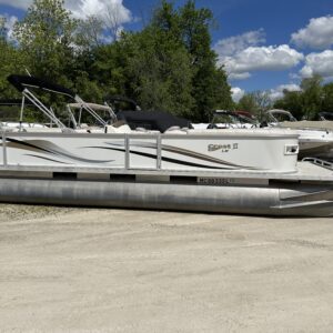 2003 Crest II 25'  Mercury 60hp