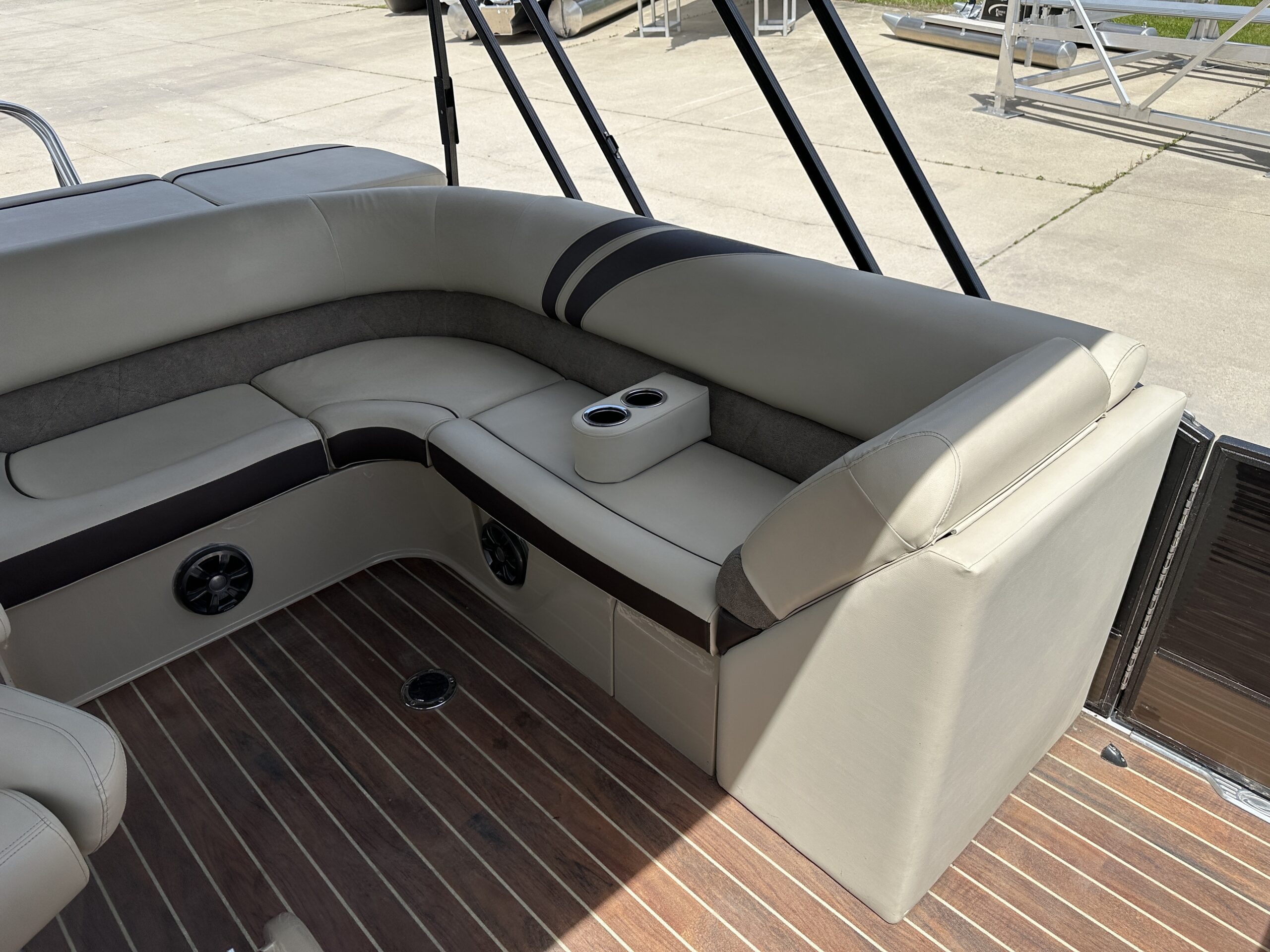 2019 Crest Classic 230 Tri Toon  Mercury 115hp Pro XS