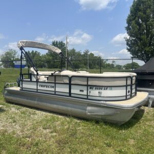 2018 Trifecta 20CCS  40hp Yamaha