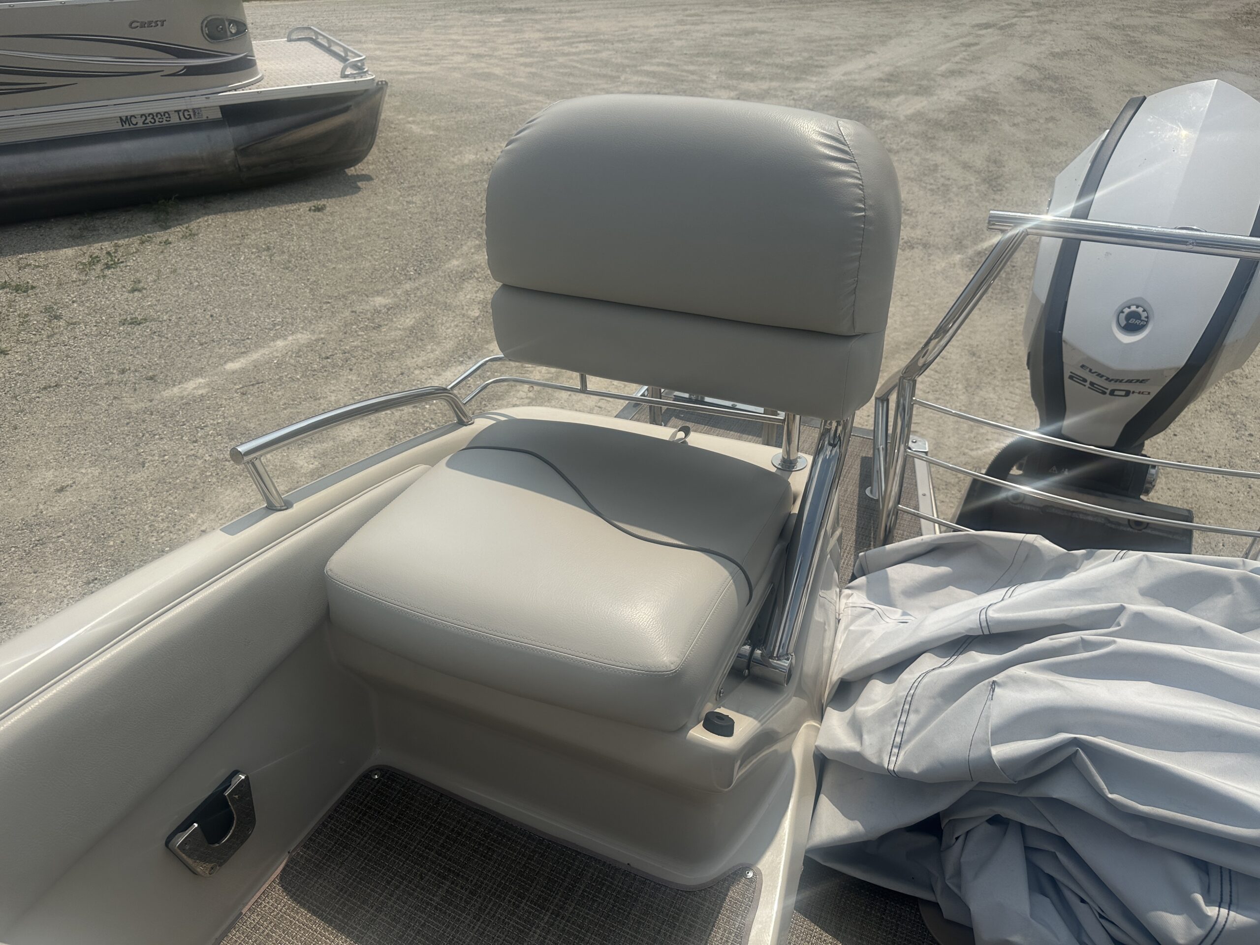 2016 Manitou Legacy SHP  250hp Evinrude E-tec