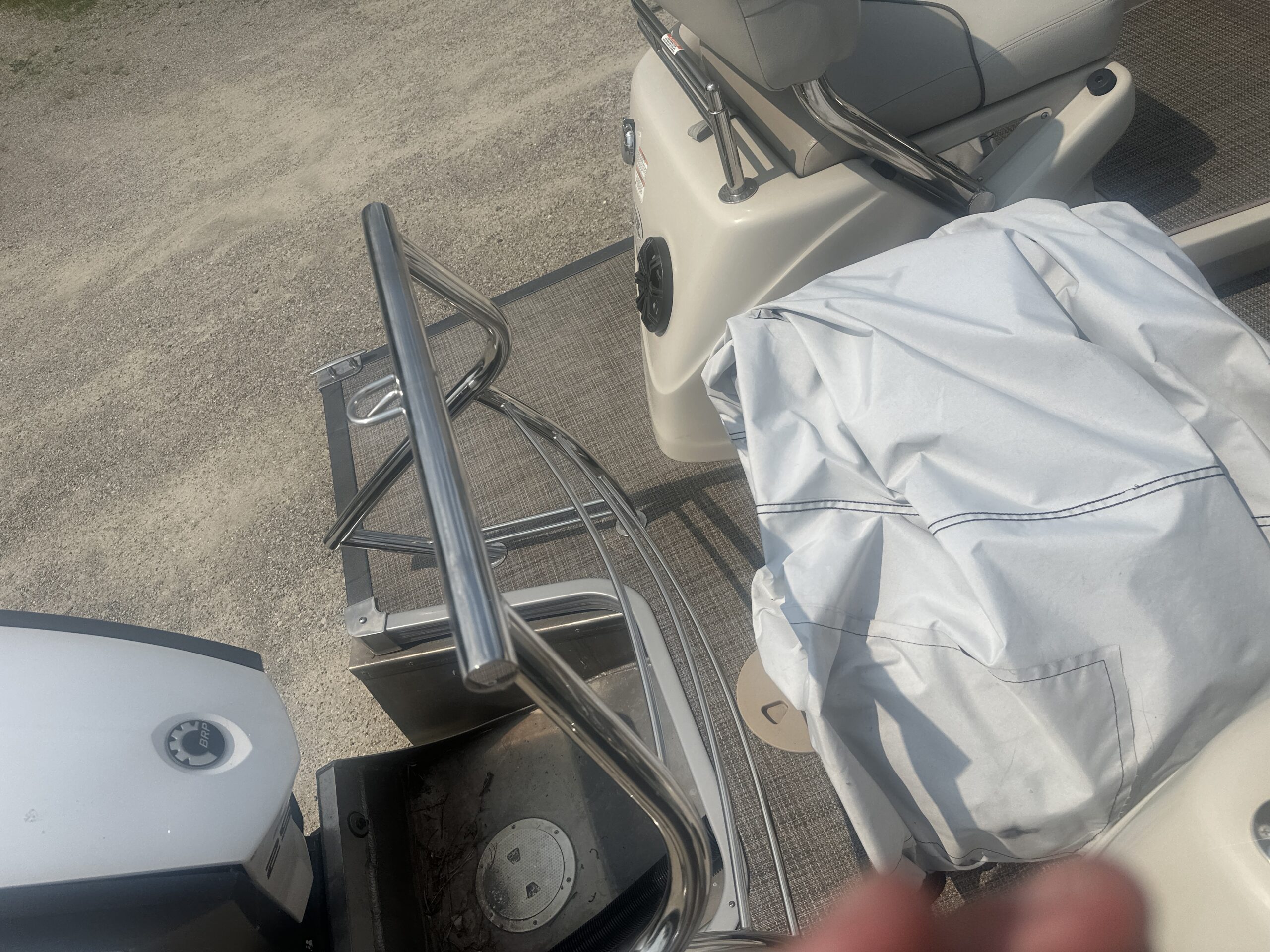 2016 Manitou Legacy SHP  250hp Evinrude E-tec