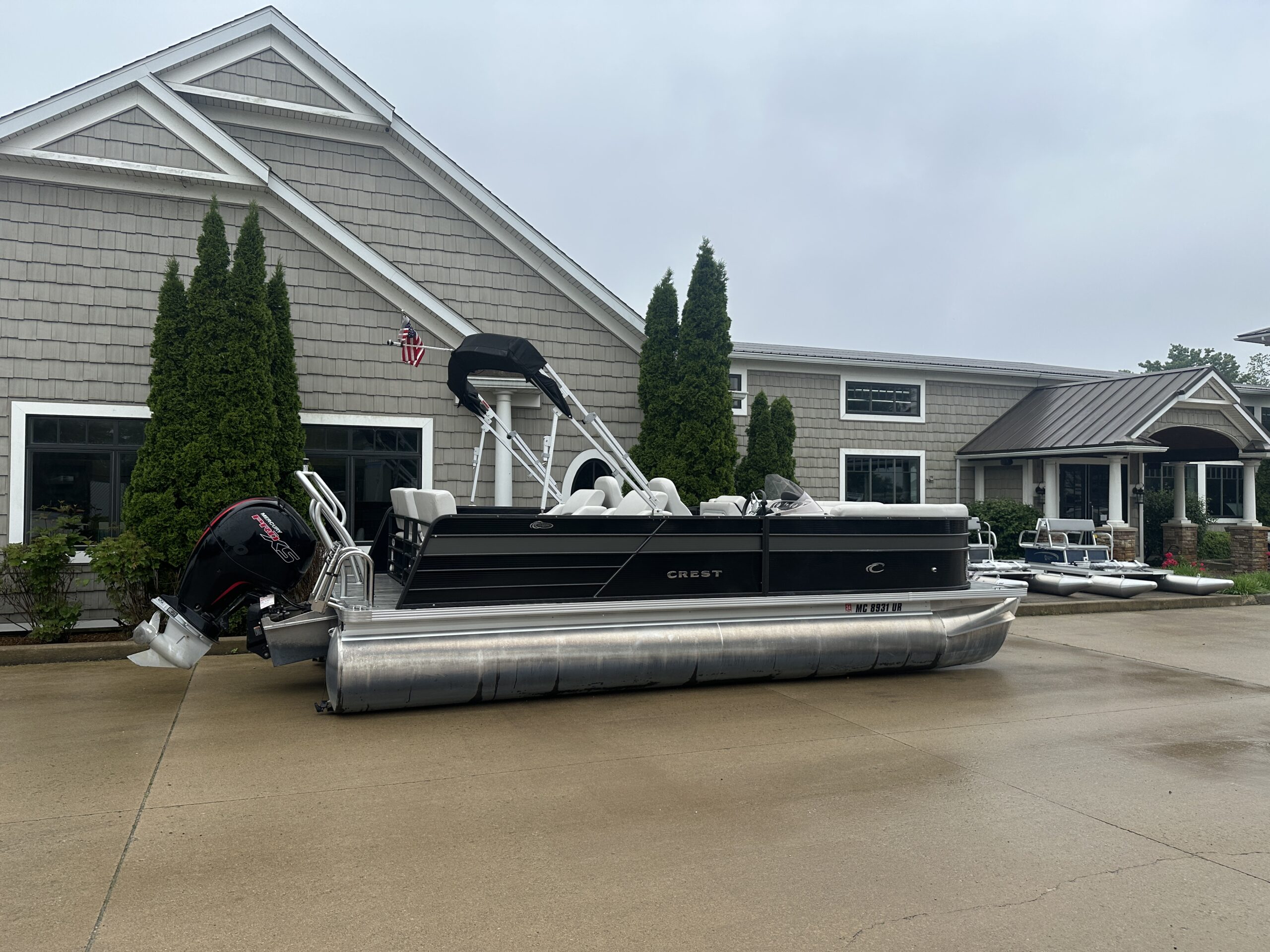 2022 Crest Classic DLX 220 Tri Toon  Mercury 150hp