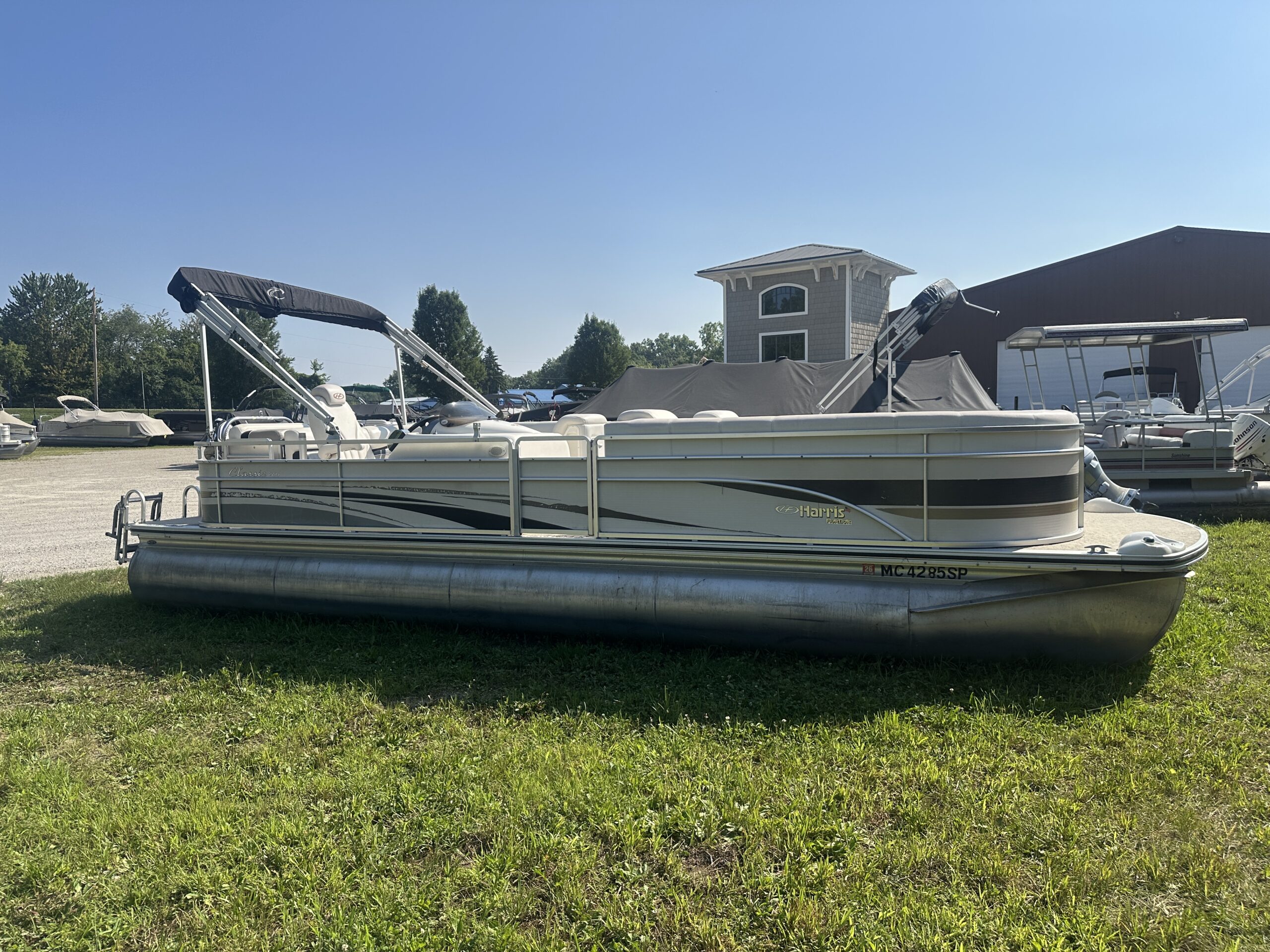 2005 Harris Classic 260  Mercury 60hp EFI 4 Stroke