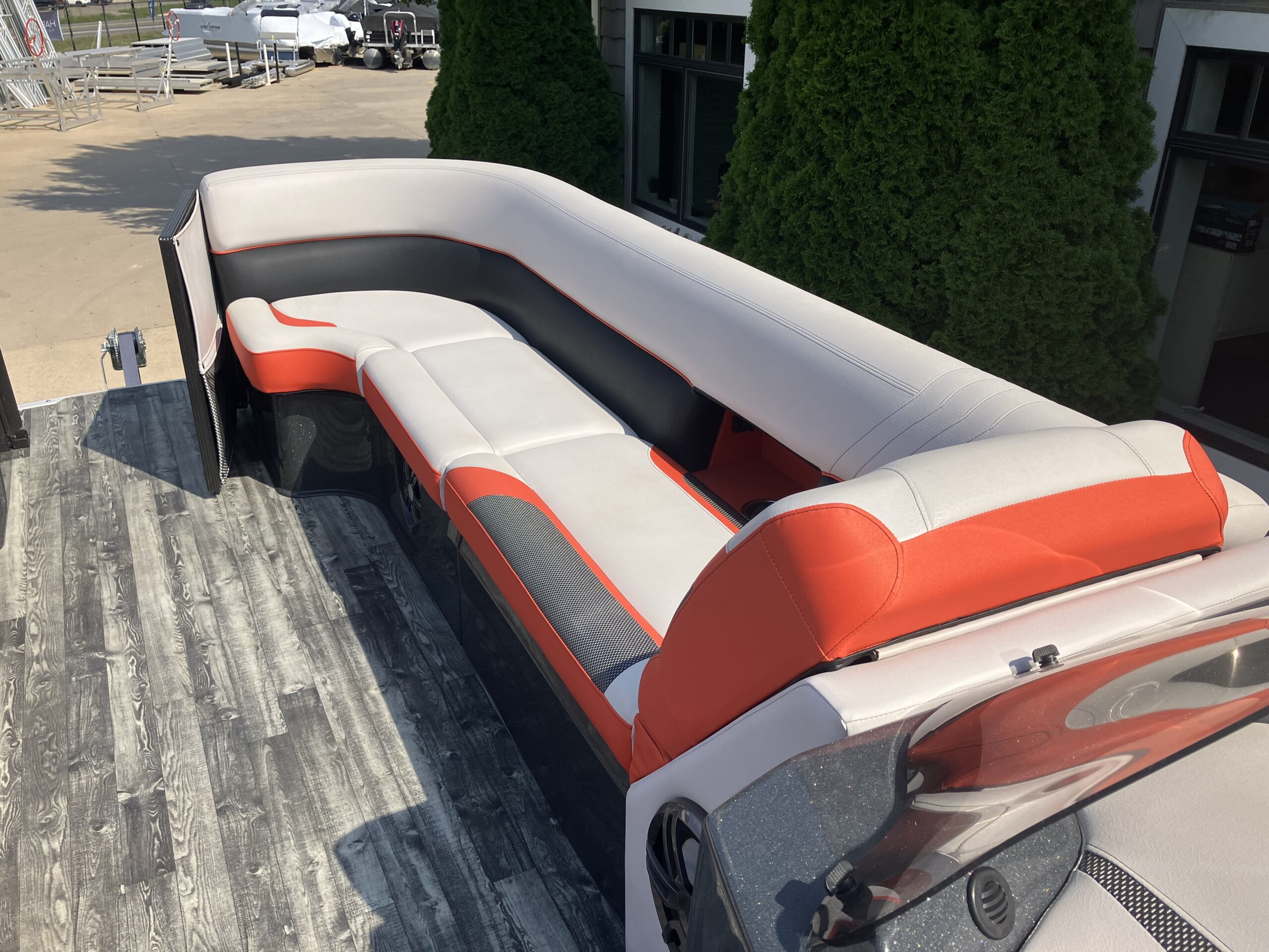2020 Crest Caribbean RS 250 with 250hp Mercury and Trailer