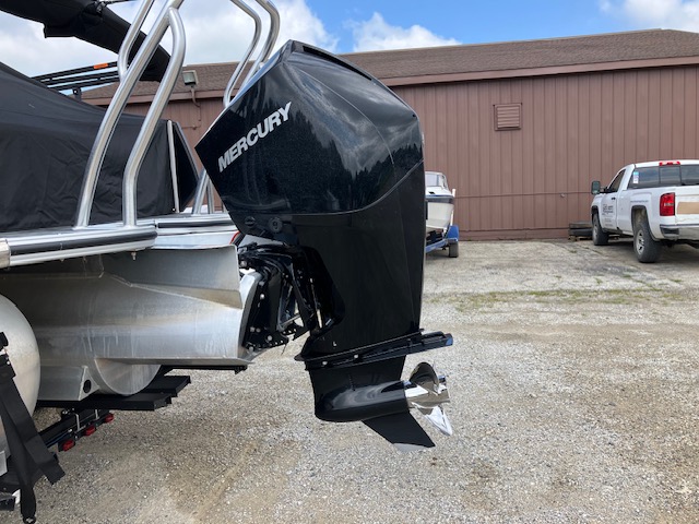 2020 Crest Caribbean RS 250 with 250hp Mercury and Trailer