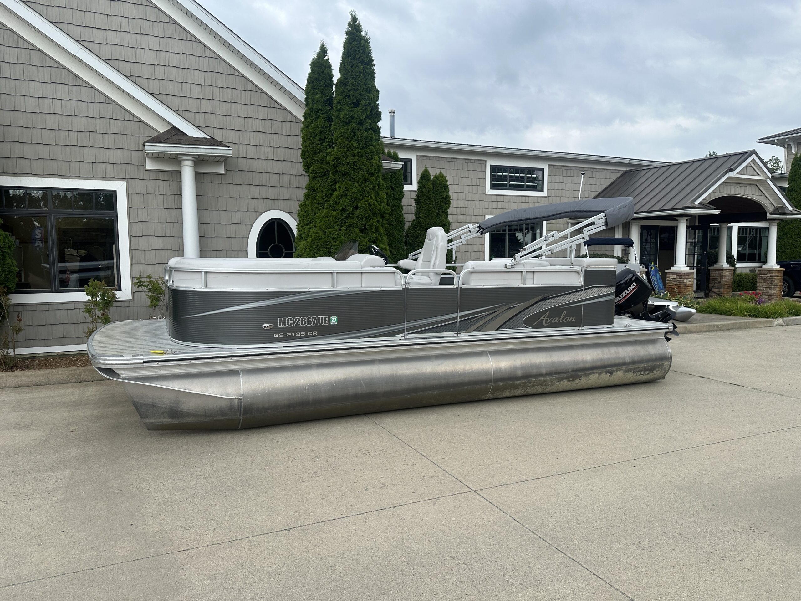 2018 Avalon GS2185  Suzuki 60hp