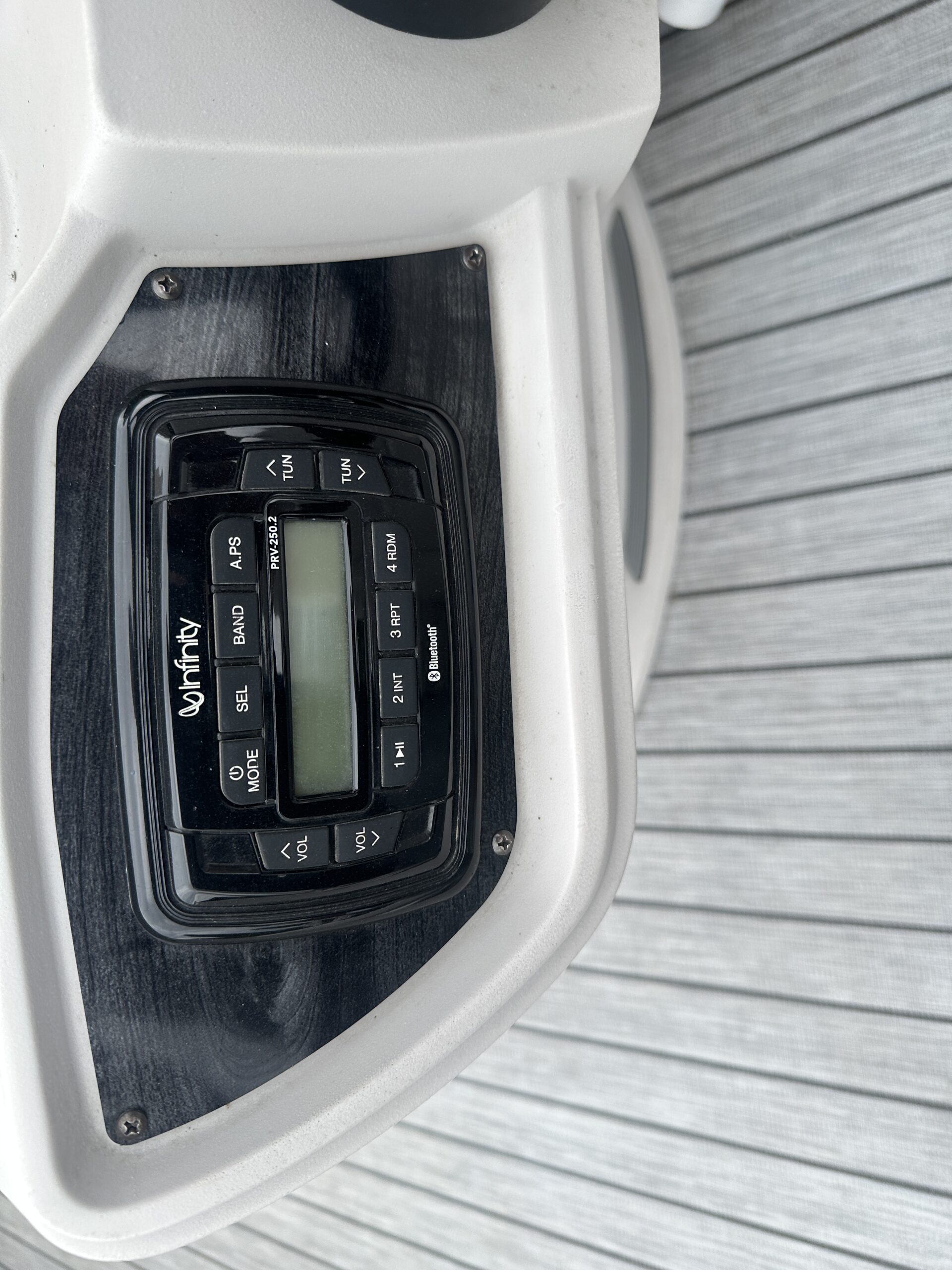 2018 Avalon GS2185  Suzuki 60hp