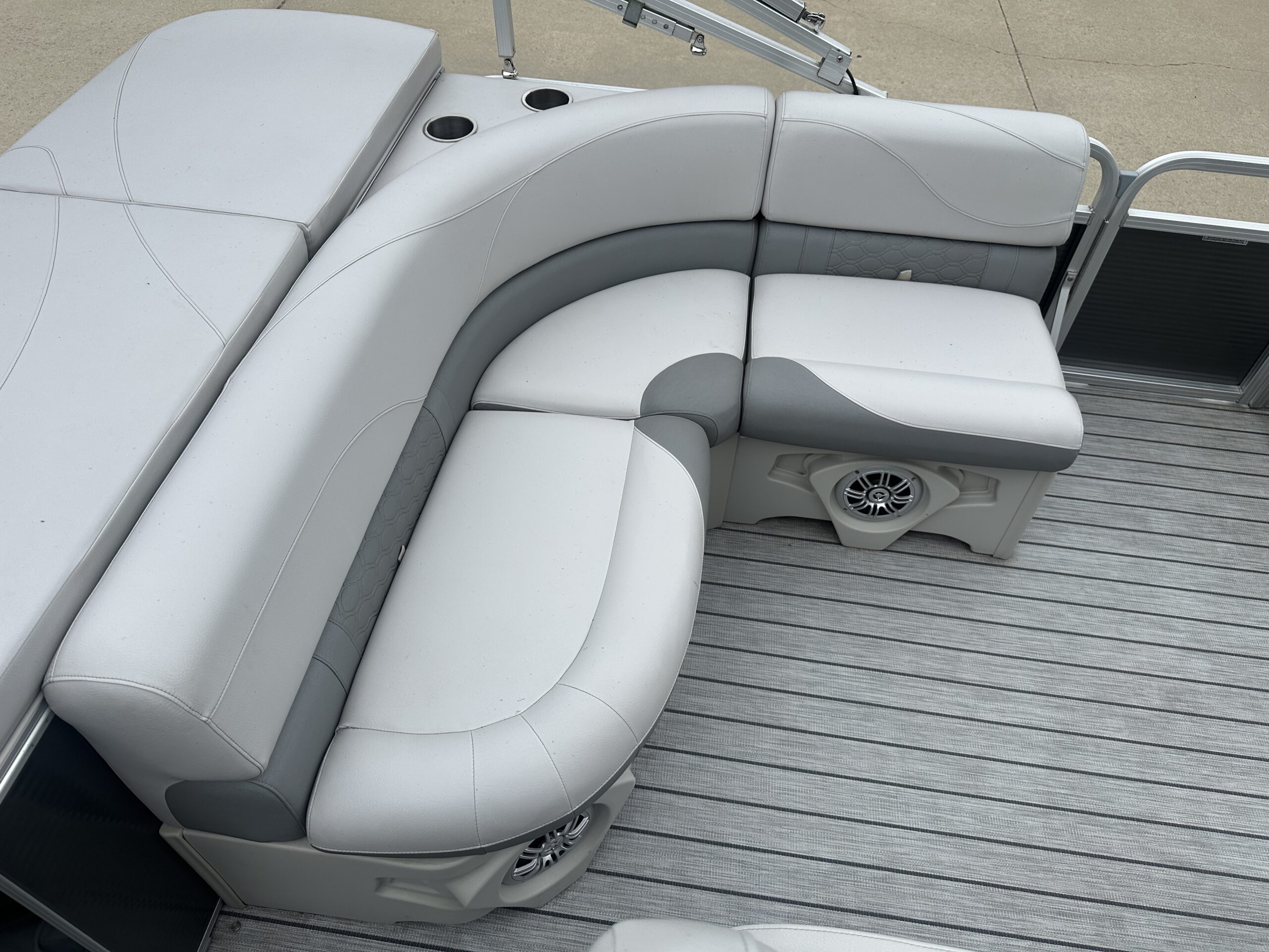 2018 Avalon GS2185  Suzuki 60hp