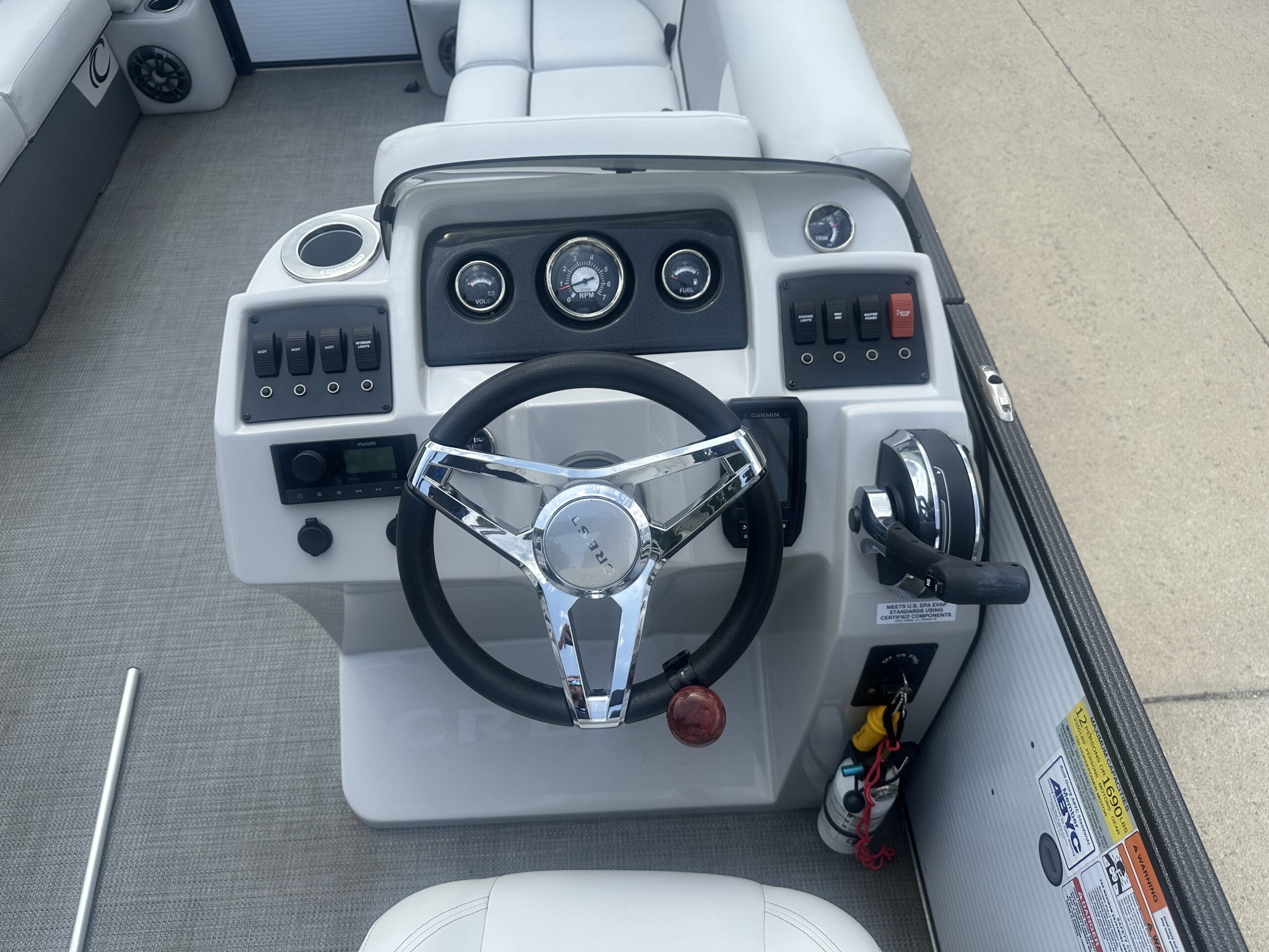 2022 Crest Classic LX 200 L Group Tri Toon  Mercury 115hp Pro XS
