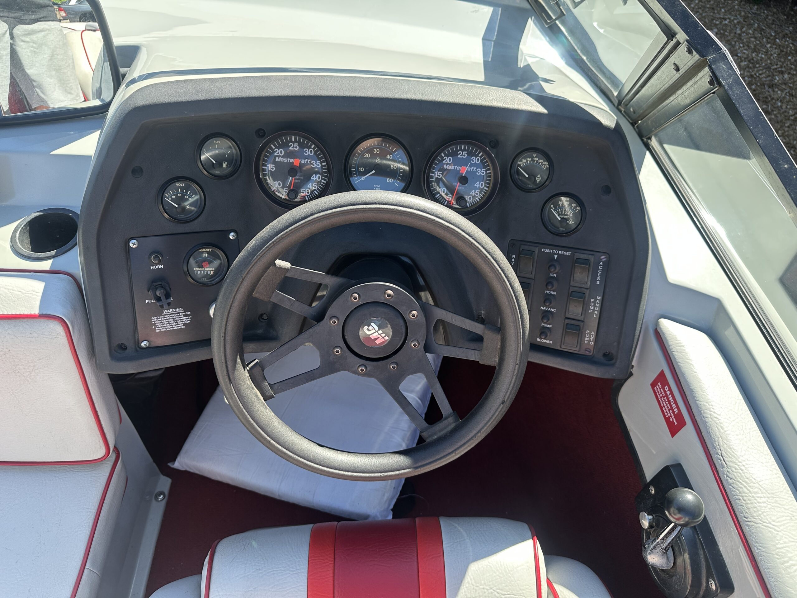 1987 Mastercraft Prostar 190