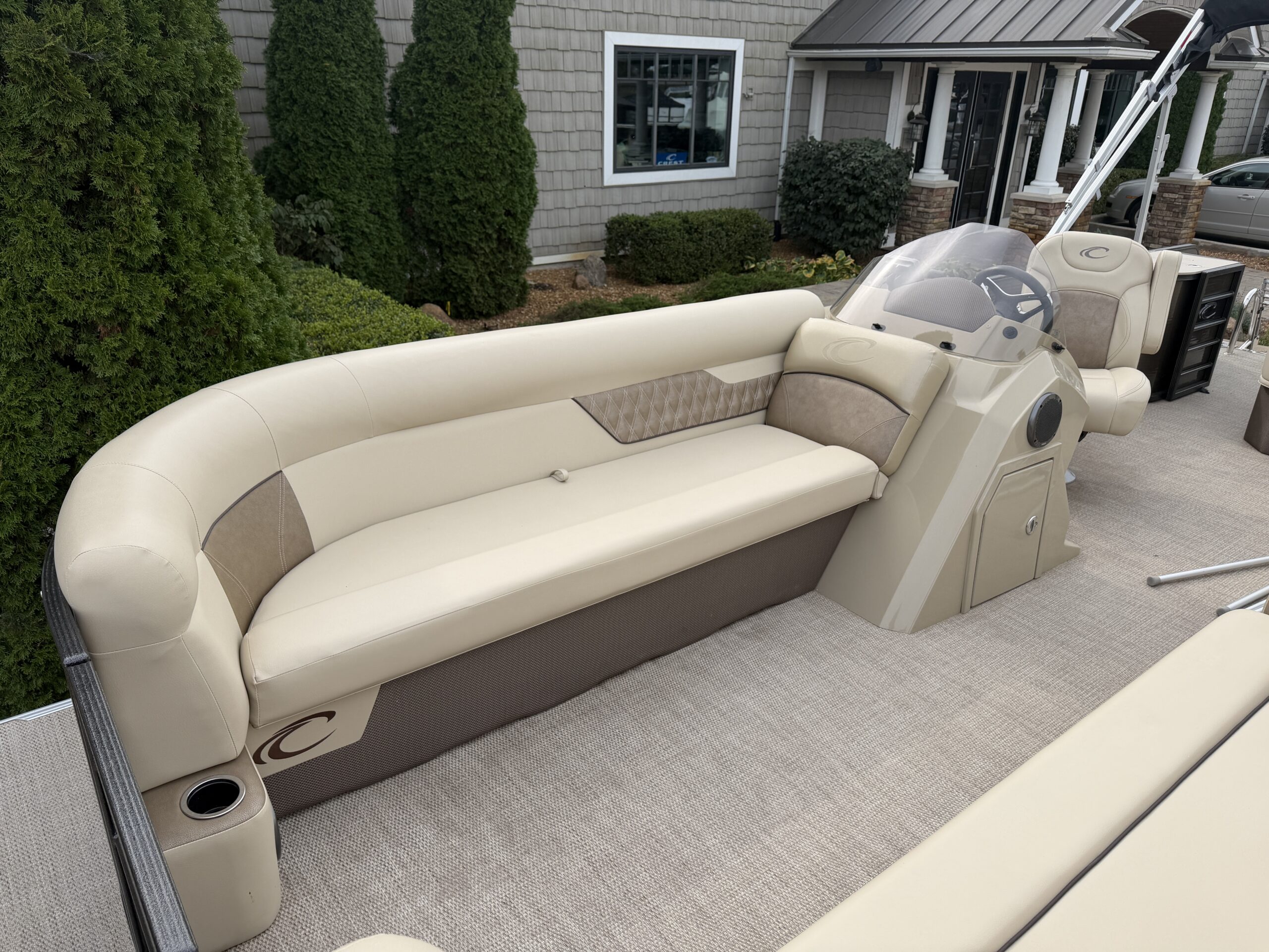 2019 Crest II 240 SLS  Mercury 115hp Pro XS