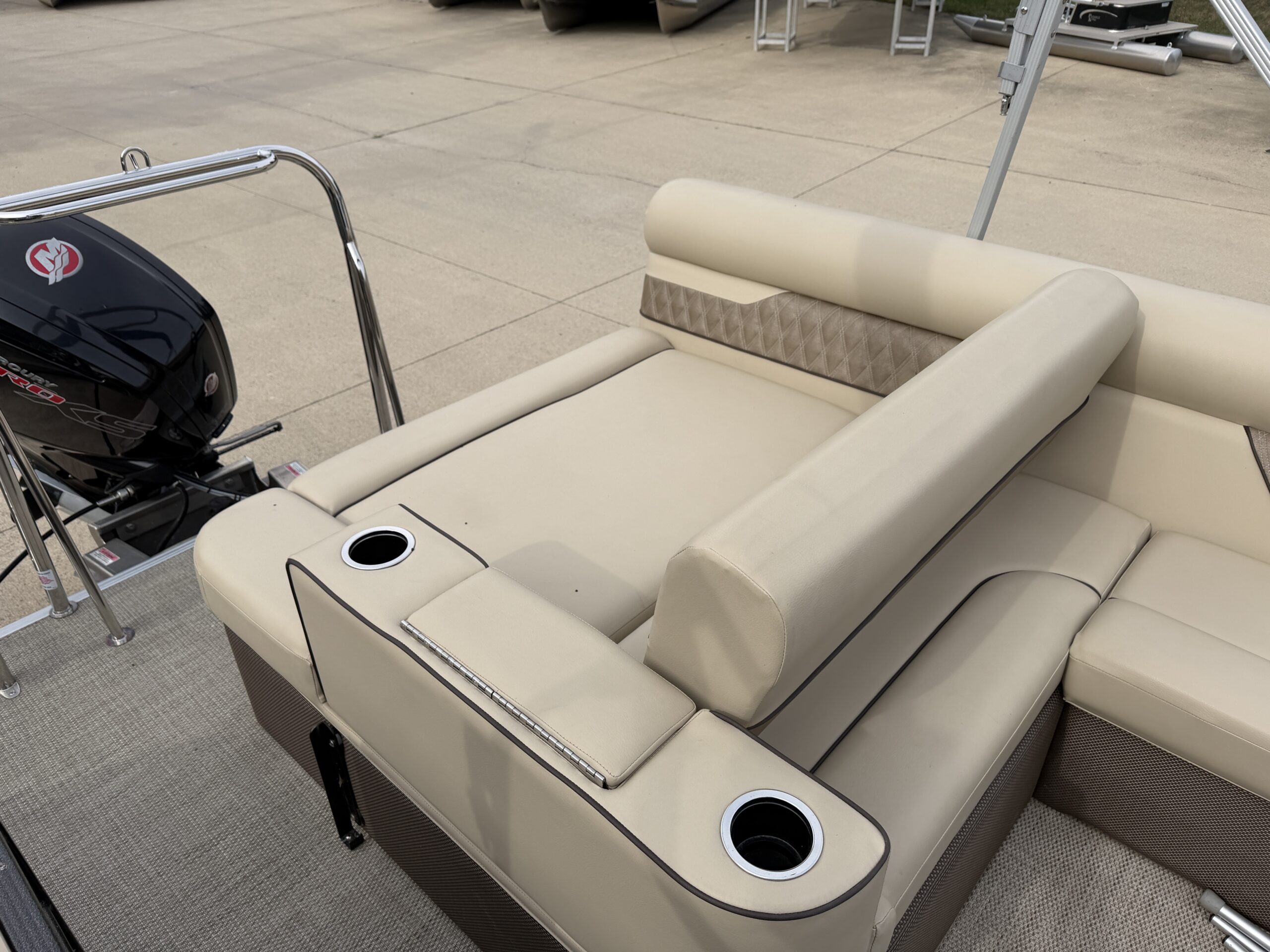 2019 Crest II 240 SLS  Mercury 115hp Pro XS