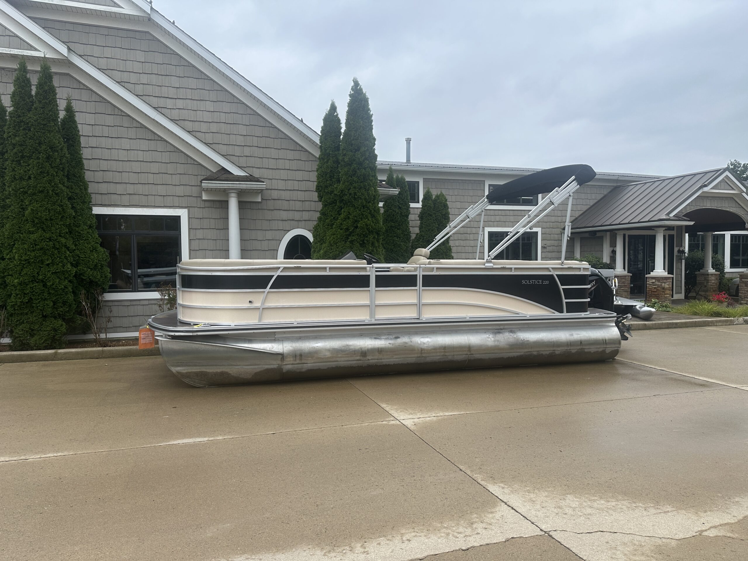 2013 Harris Solstice 220 CW Mercury 60hp EFI 4 stroke