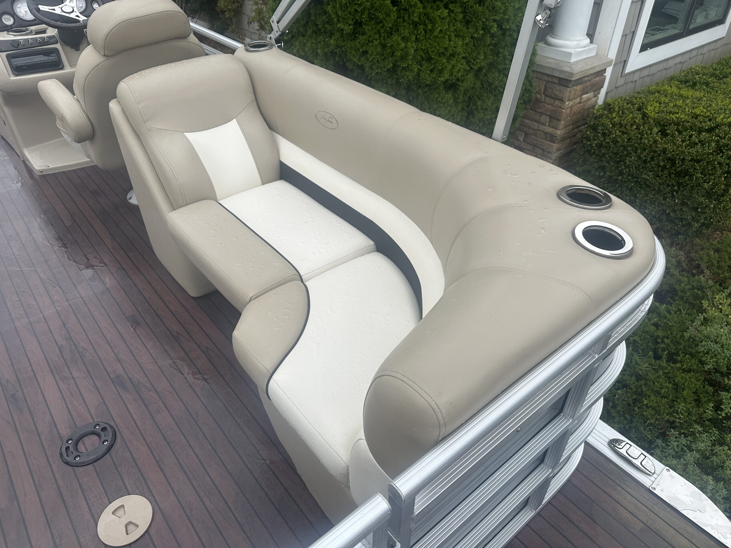 2013 Harris Solstice 220 CW Mercury 60hp EFI 4 stroke