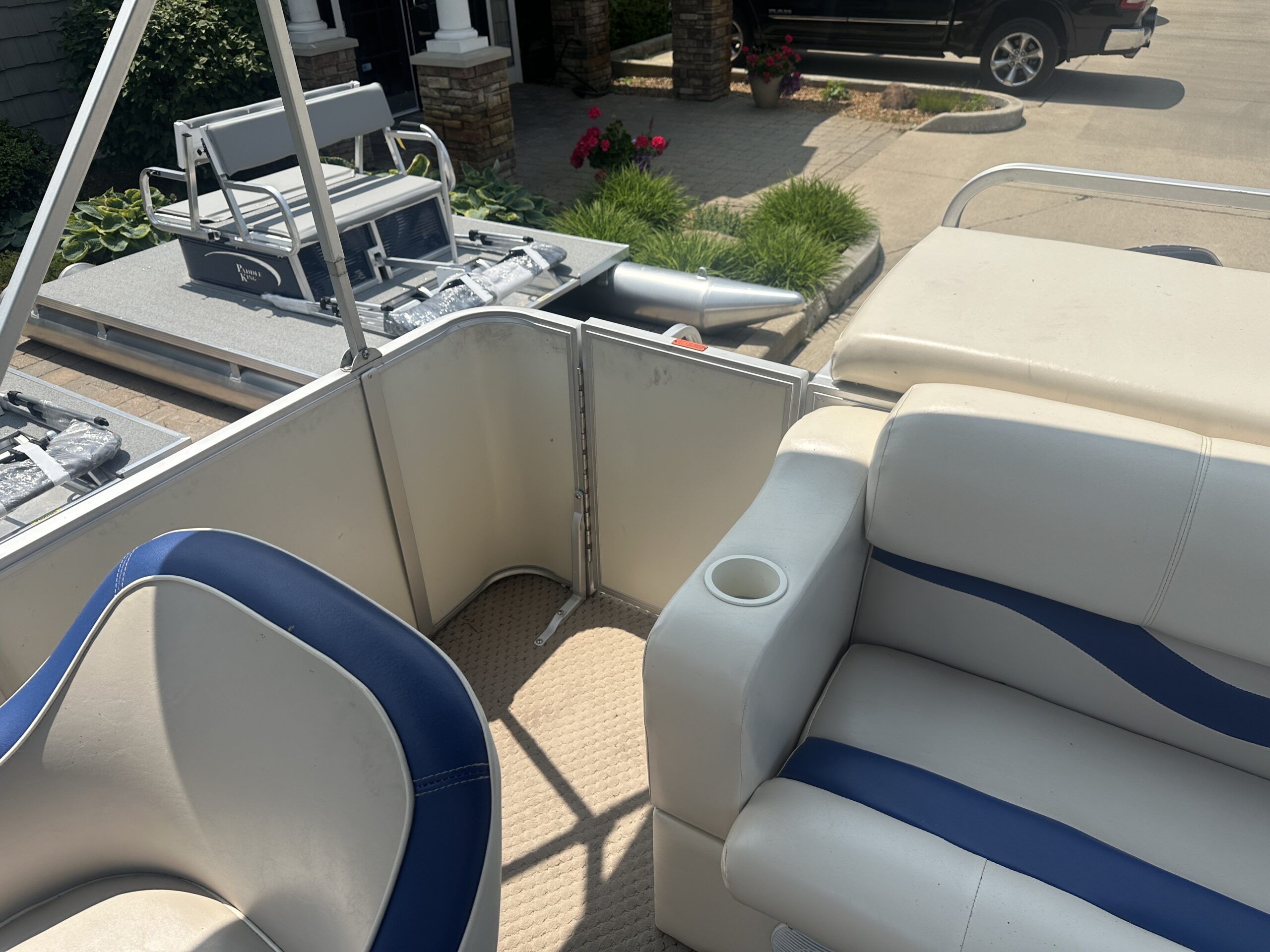 2004 Crest II 20'  Mercury 50hp EFI 4 Stroke