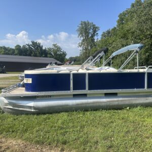 2004 Crest II 20'  Mercury 50hp EFI 4 Stroke