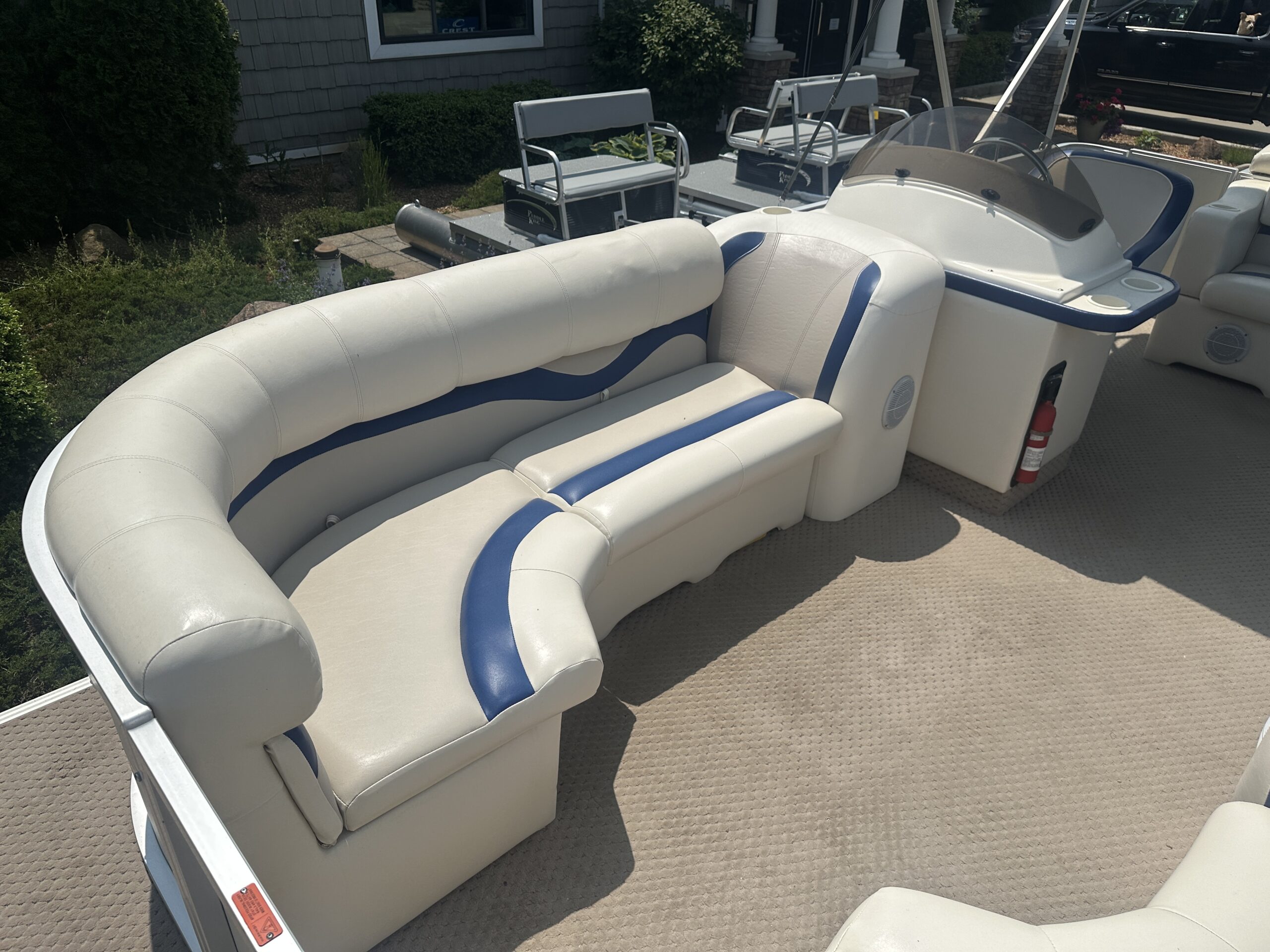 2004 Crest II 20'  Mercury 50hp EFI 4 Stroke