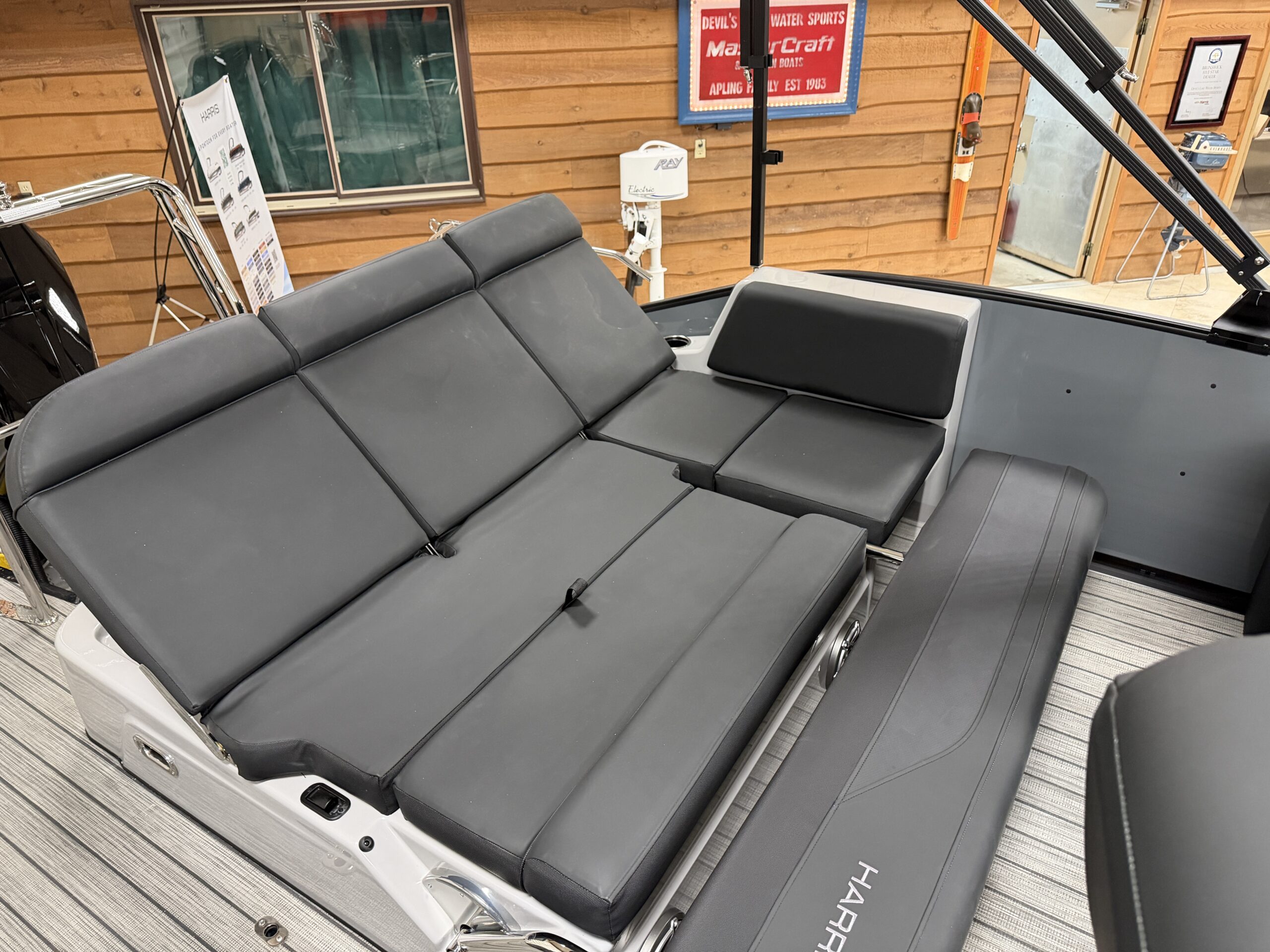 2026 Harris Grand Mariner 250 SLDH  Mercury 350hp V10