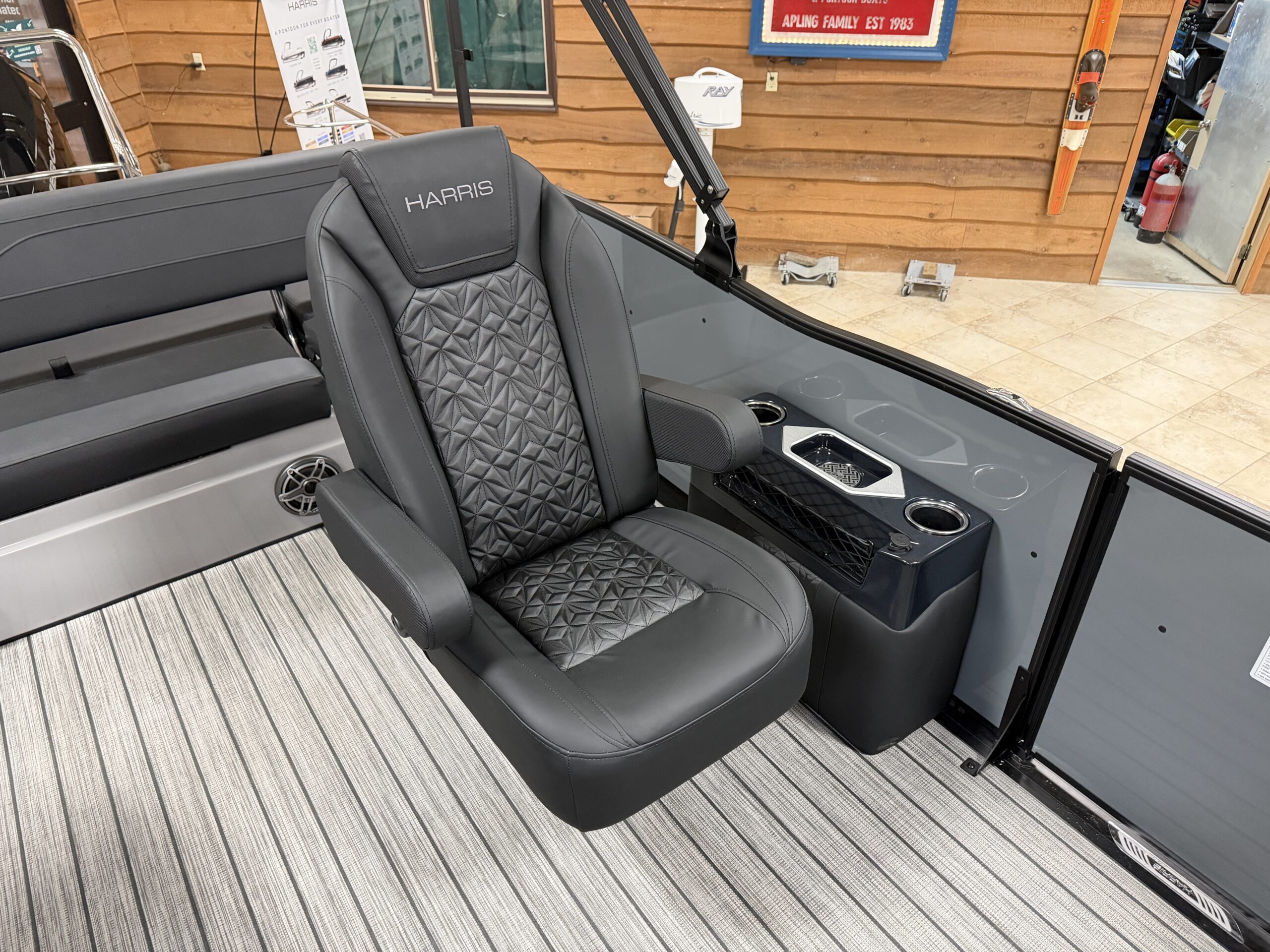 2026 Harris Grand Mariner 250 SLDH  Mercury 350hp V10