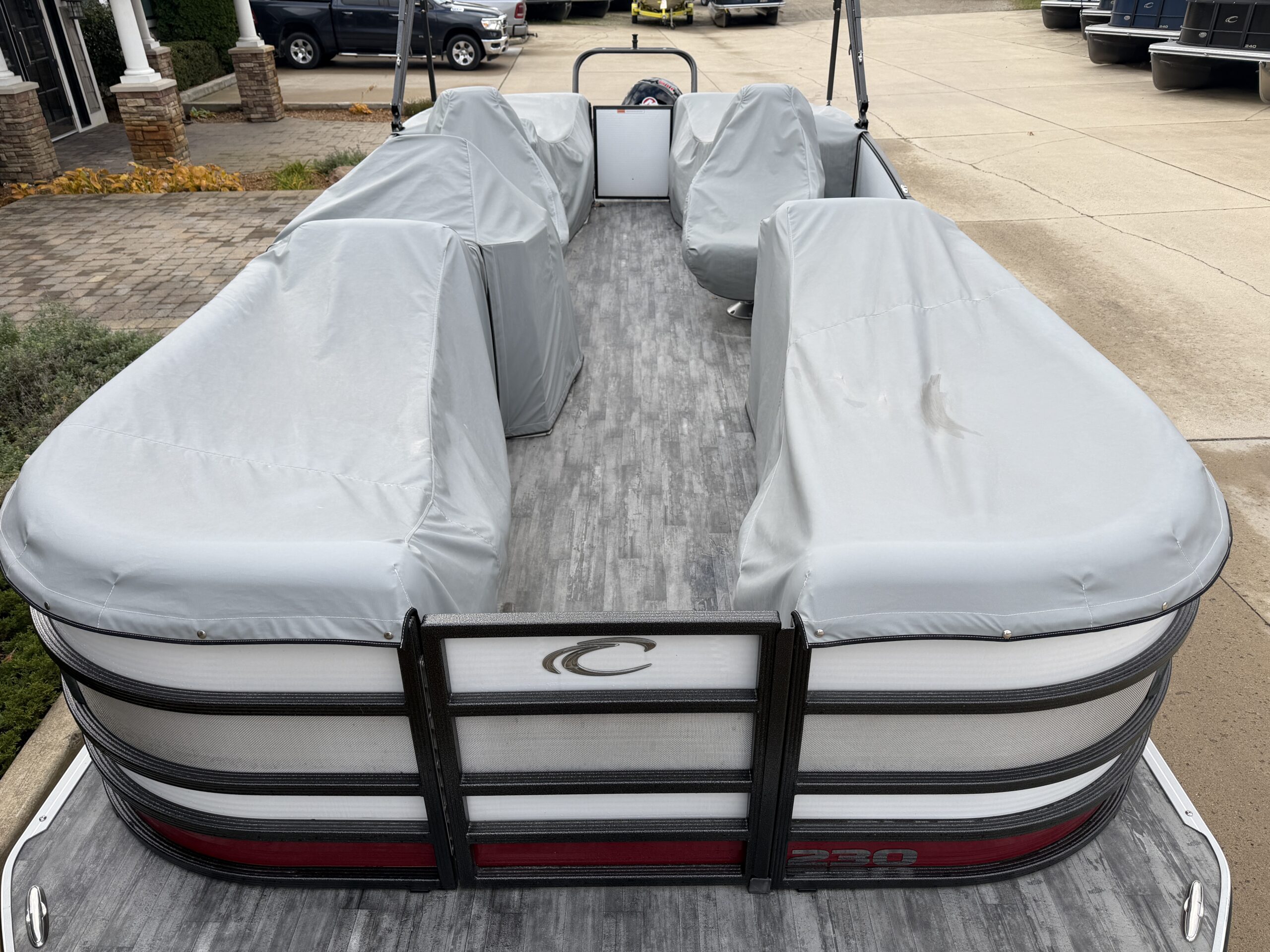 2021 Crest Caribbean LX 230  Mercury 115hp  Sea Legs