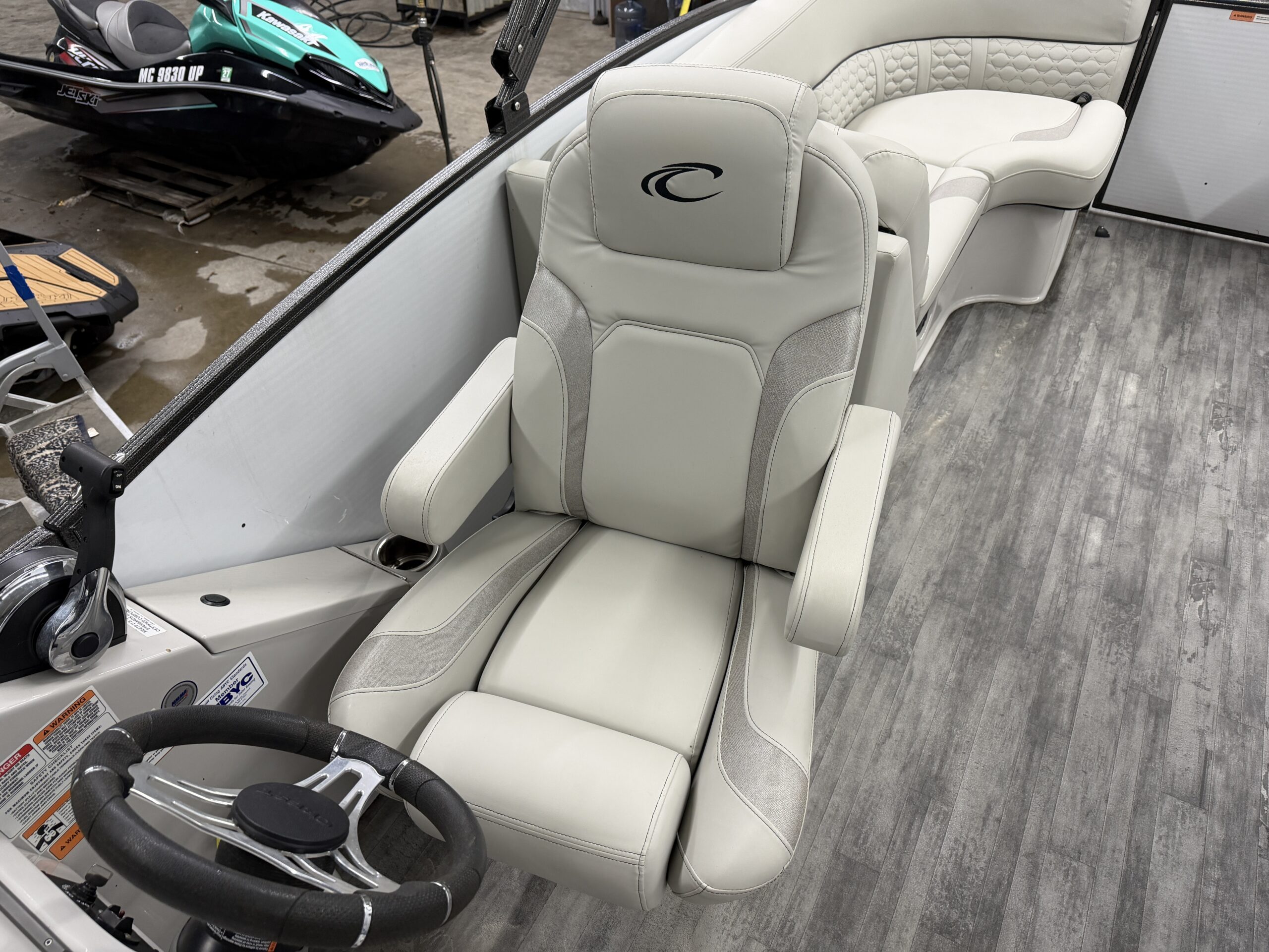 2021 Crest Caribbean LX 230  Mercury 115hp  Sea Legs
