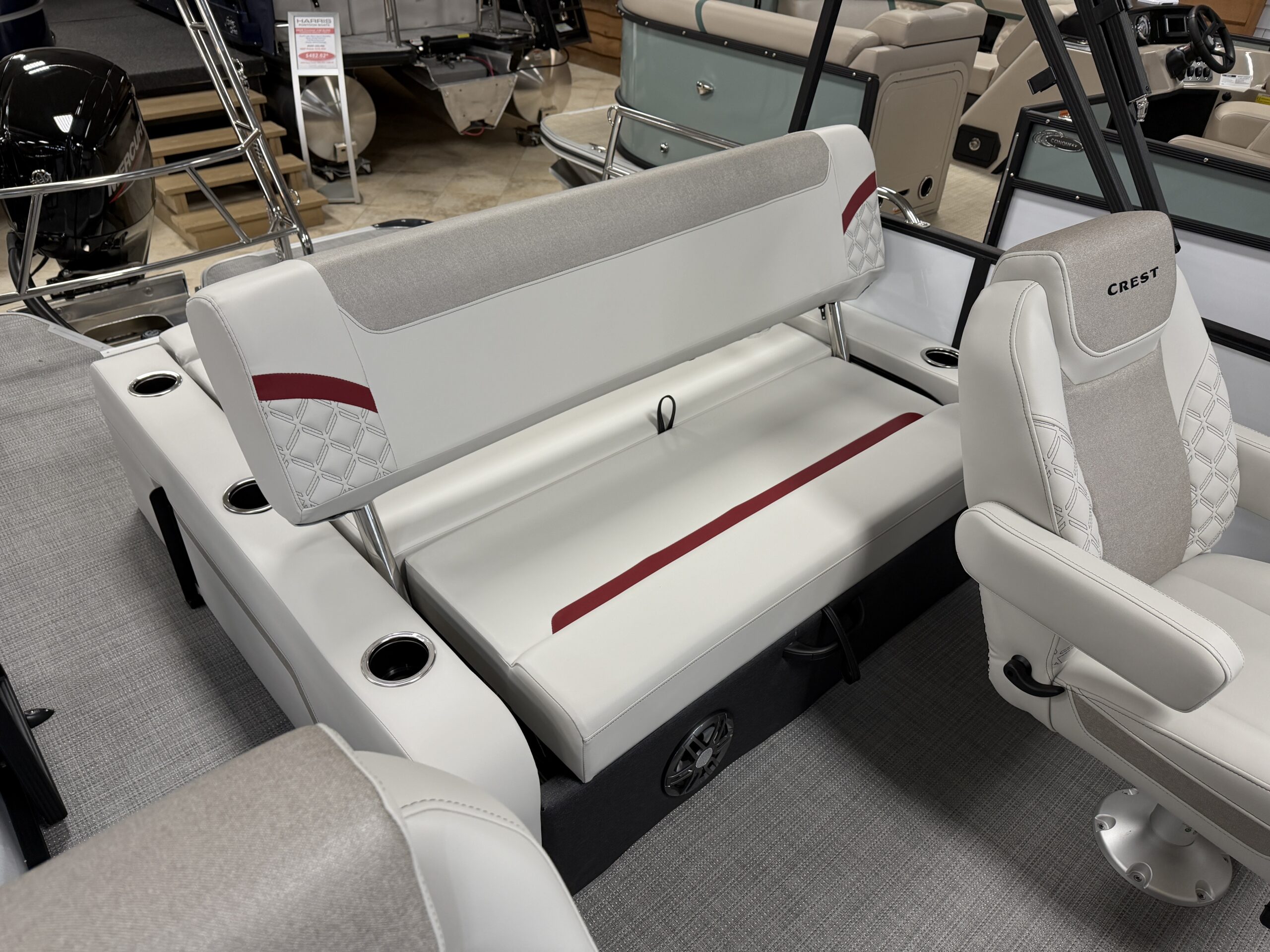 2026 Crest Conquest 230 SLSC  Mercury 115hp Command Thrust