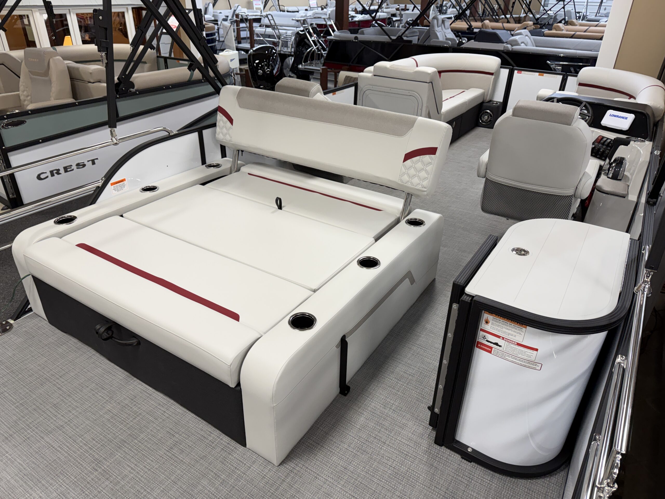 2026 Crest Conquest 230 SLSC  Mercury 115hp Command Thrust