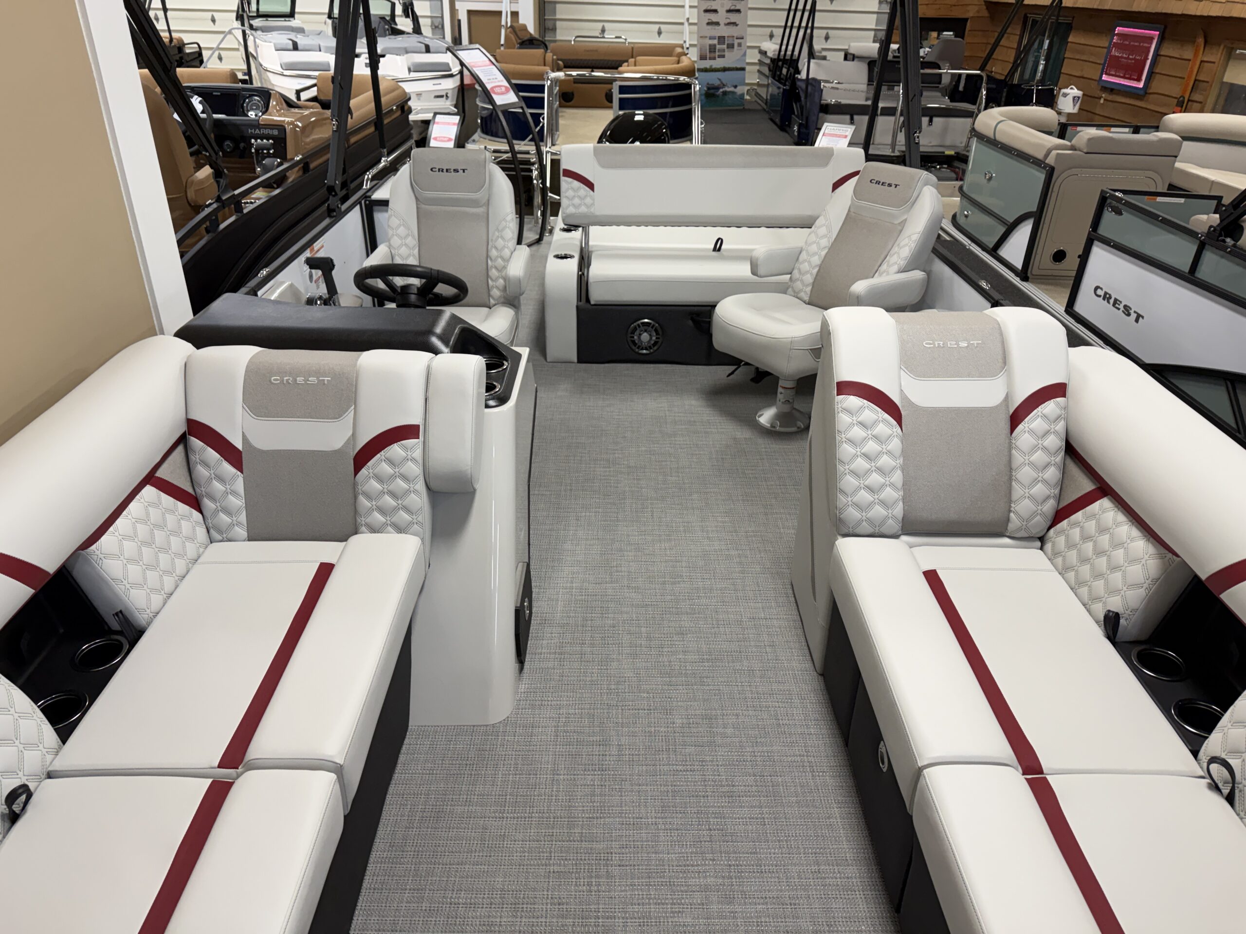 2026 Crest Conquest 230 SLSC  Mercury 115hp Command Thrust