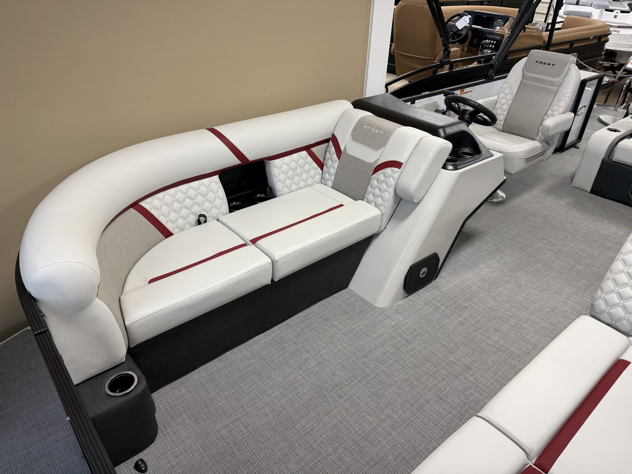 2026 Crest Conquest 230 SLSC  Mercury 115hp Command Thrust